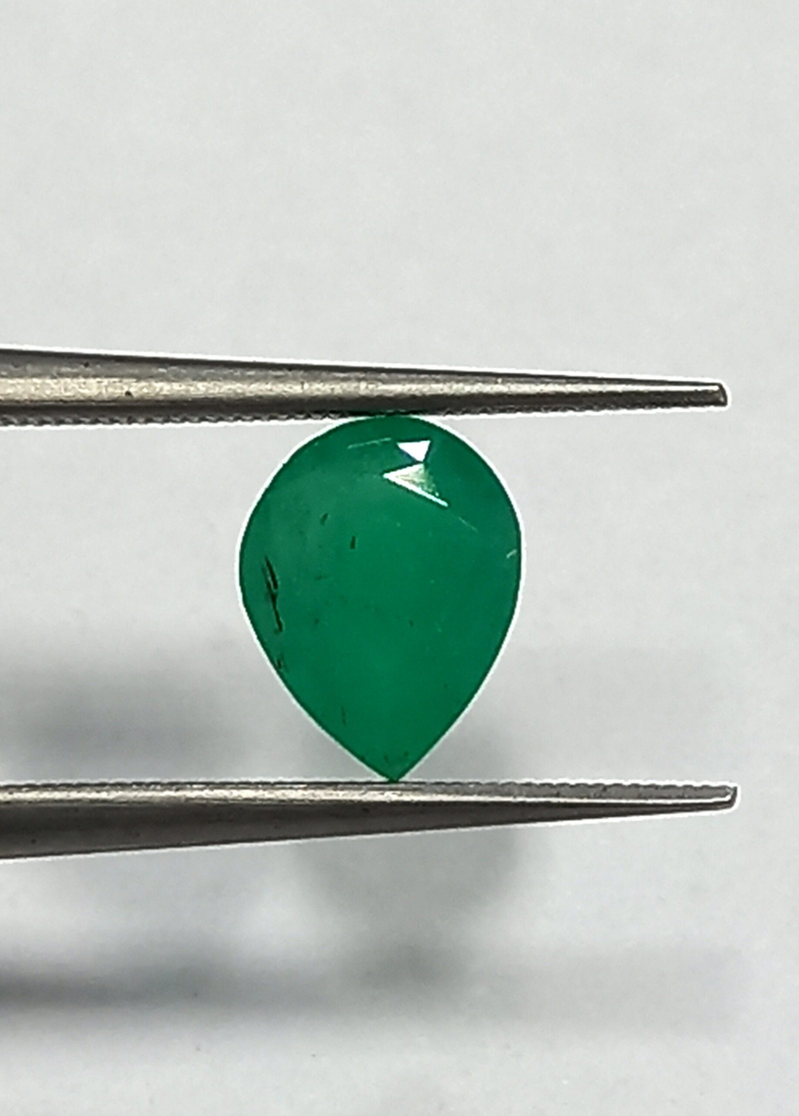 0.87 Cts Natural Zambian Emerald Pear Cut 7.2*5.6 MM EM519 - Natural Zambian Emerald Pear Cut Gemstone - Image 2