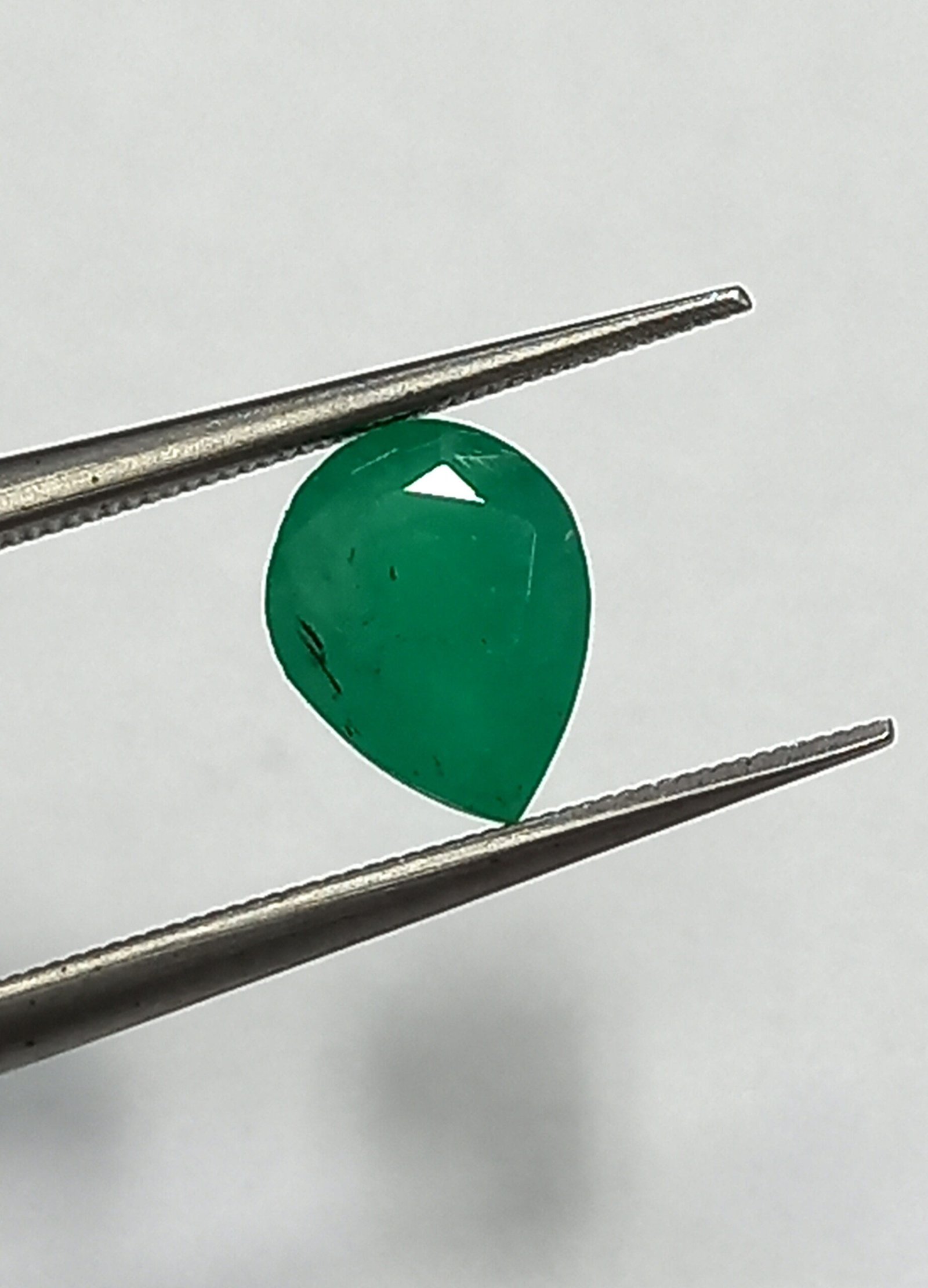0.87 Cts Natural Zambian Emerald Pear Cut 7.2*5.6 MM EM519 - Natural Zambian Emerald Pear Cut Gemstone - Image 3