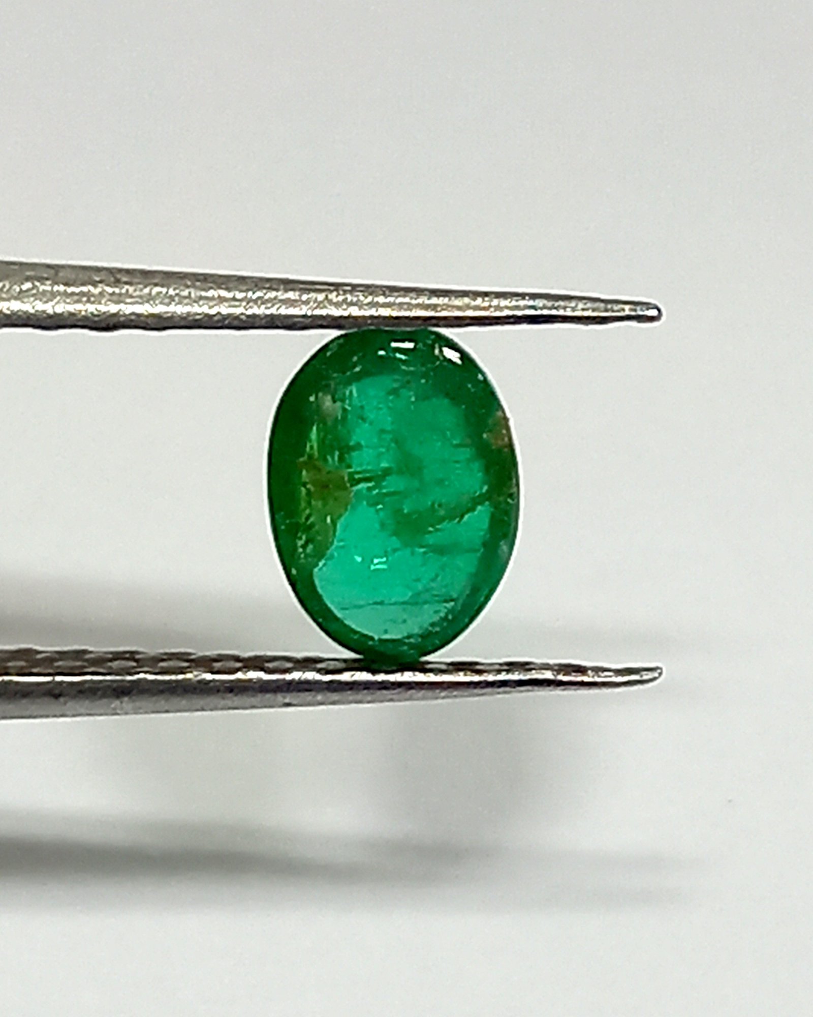 0.81 Cts Natural Zambian Emerald Cabochon Oval Gemstone 7.03*5.14 MM EM11 - Image 4
