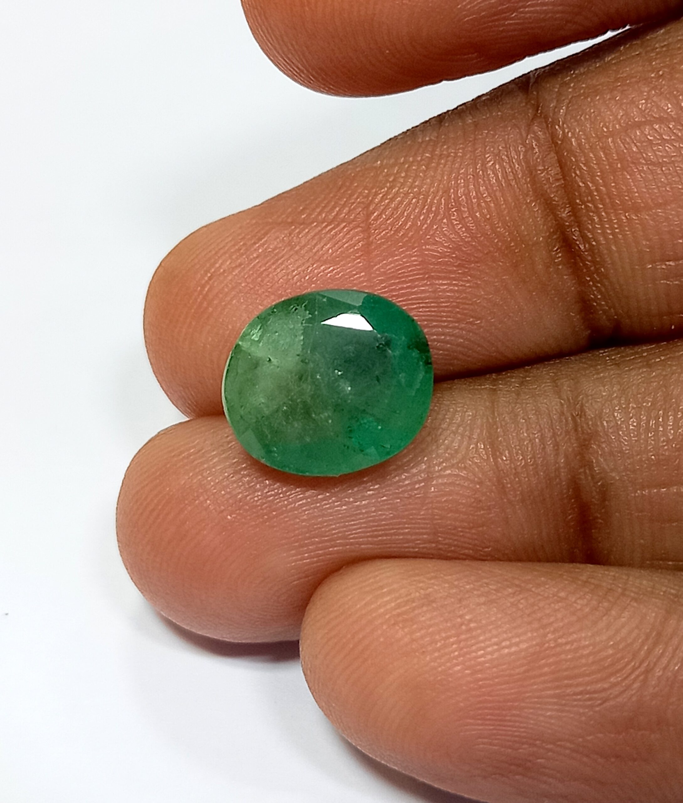 NATURAL EMERALD GEMSTONE 6