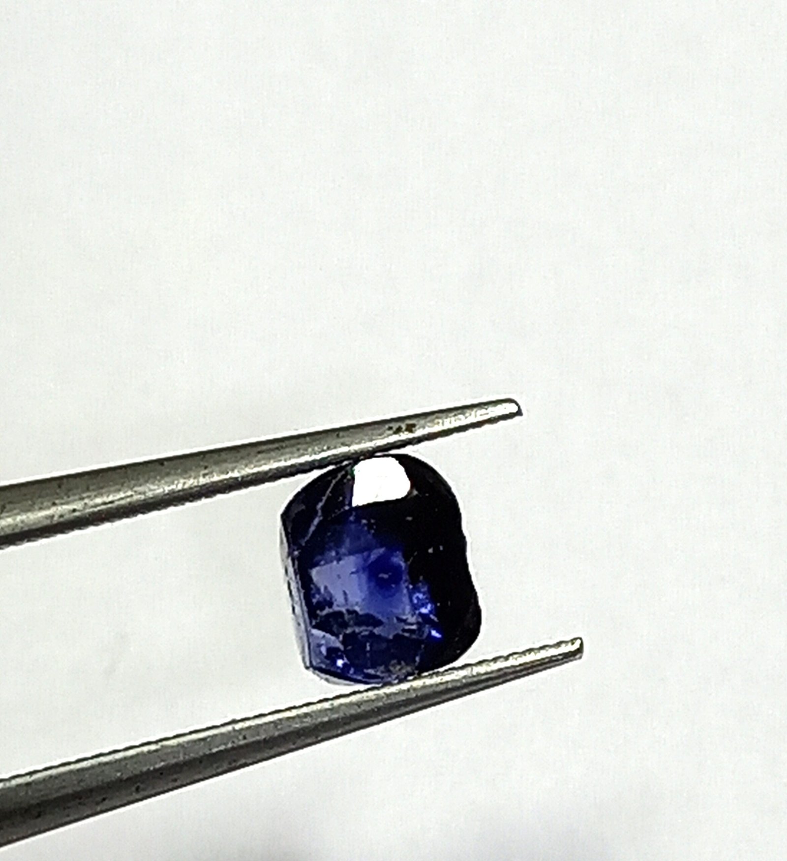 0.96 Cts Natural Kashmir Blue Sapphire Oval Cut 4.6*3.7 MM KBS28 - Image 2