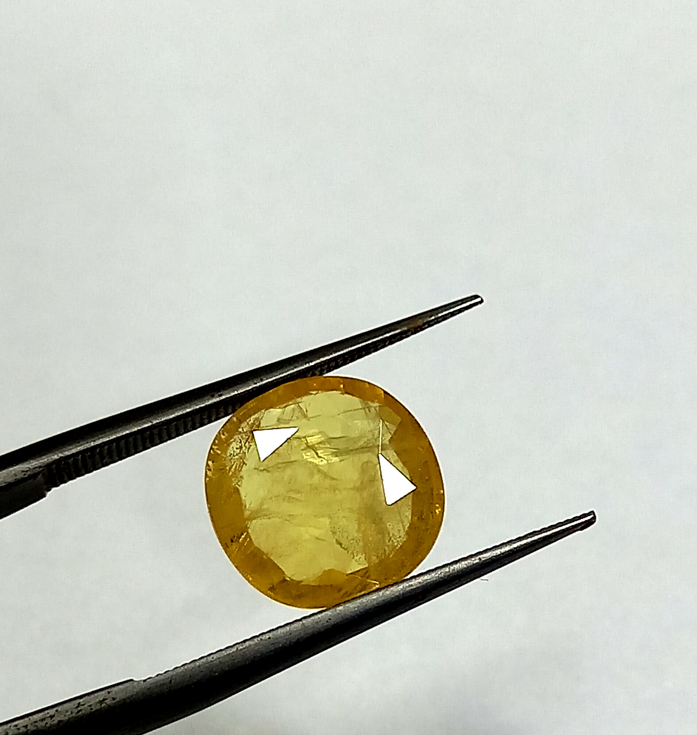 NATURAL YELLOW SAPPHIRE 5