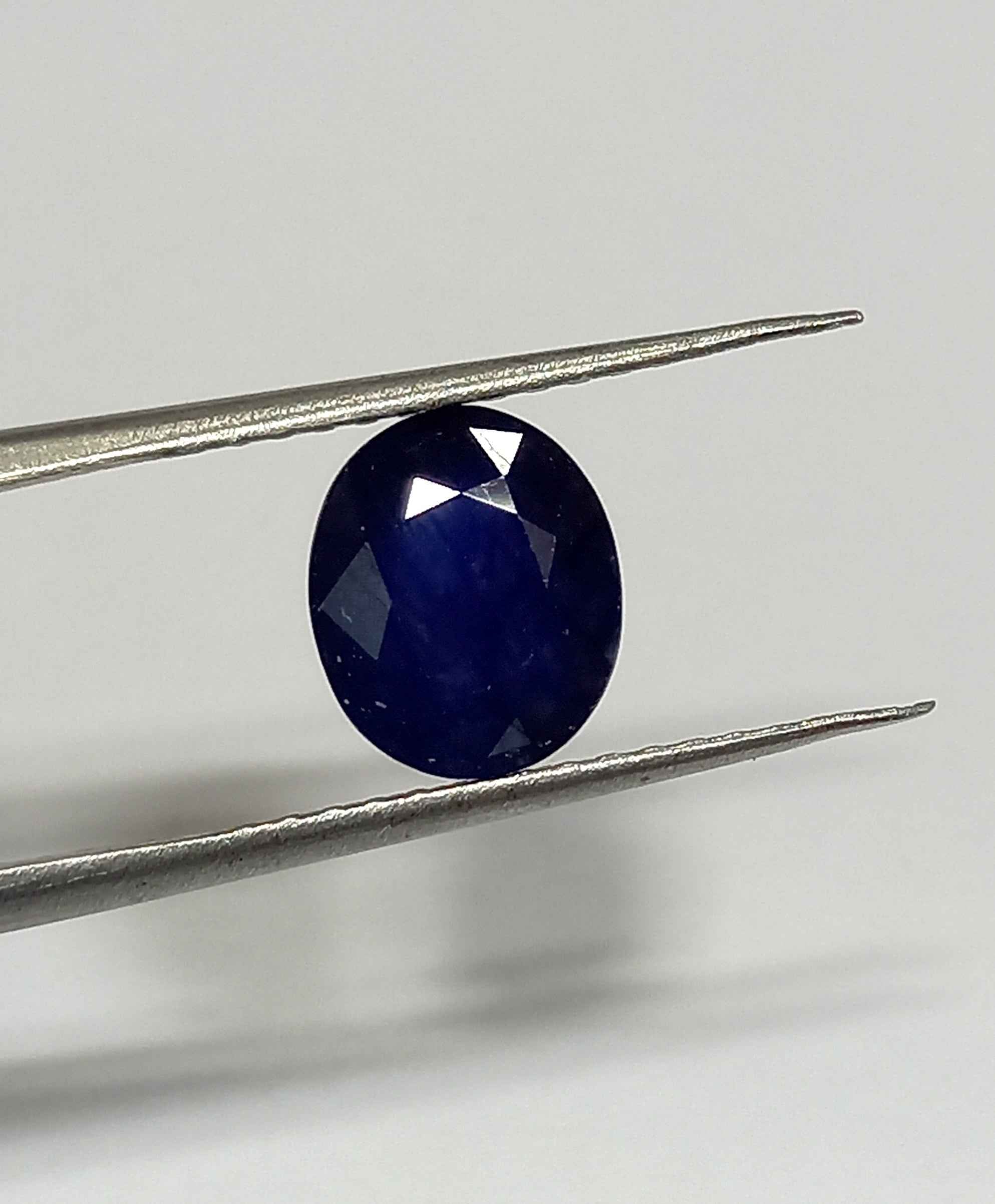 3.74 Cts Natural Blue Sapphire Gemstone Oval Cut 9.1*7.6 MM BS564