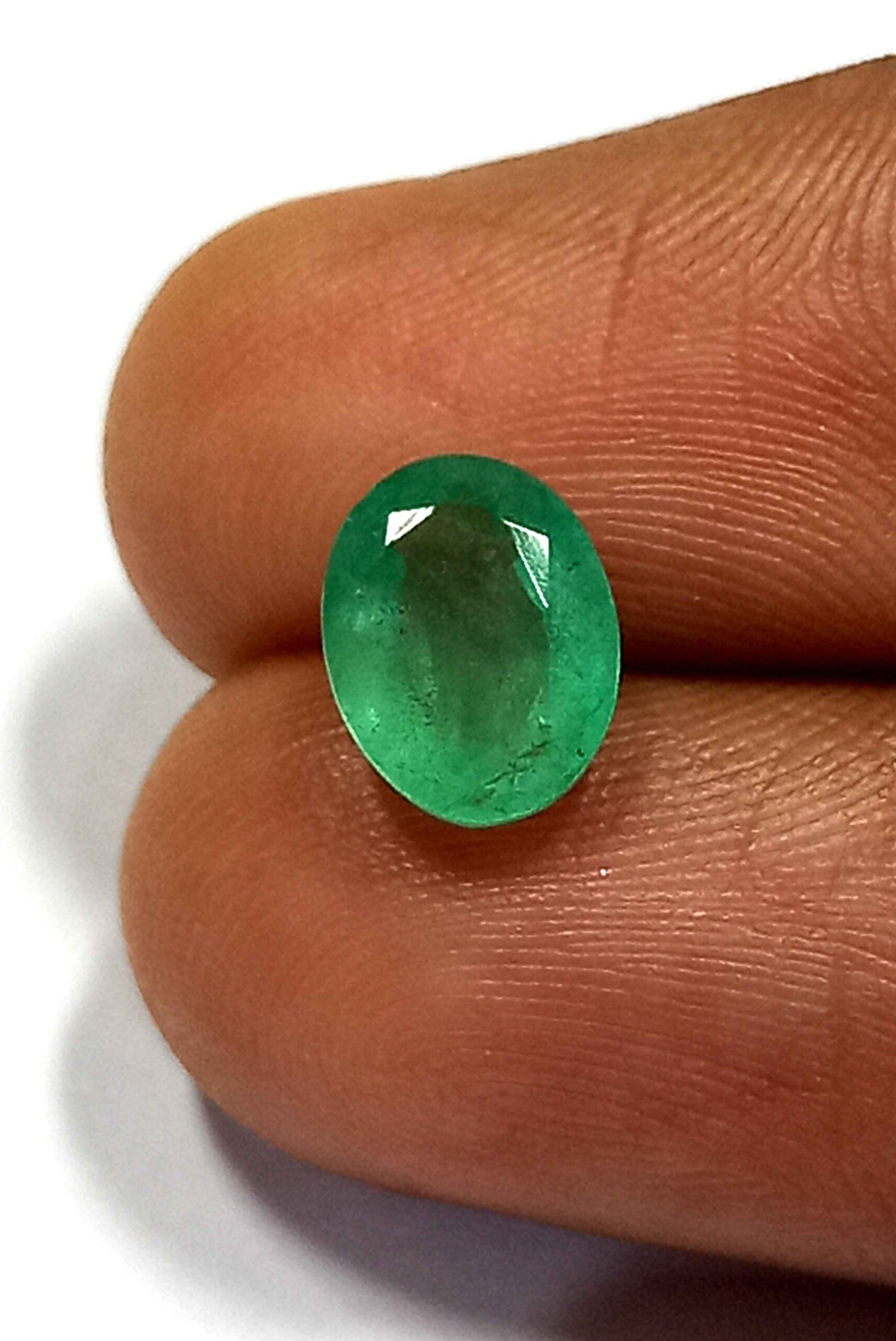 NATURALEMERALDGEMSTONE10_20fc2576-d6f6-4966-91c5-8decda507618 1.25 Cts Oval Cut Natural Zambian Emerald Gemstone 7.9*6 MM EM505