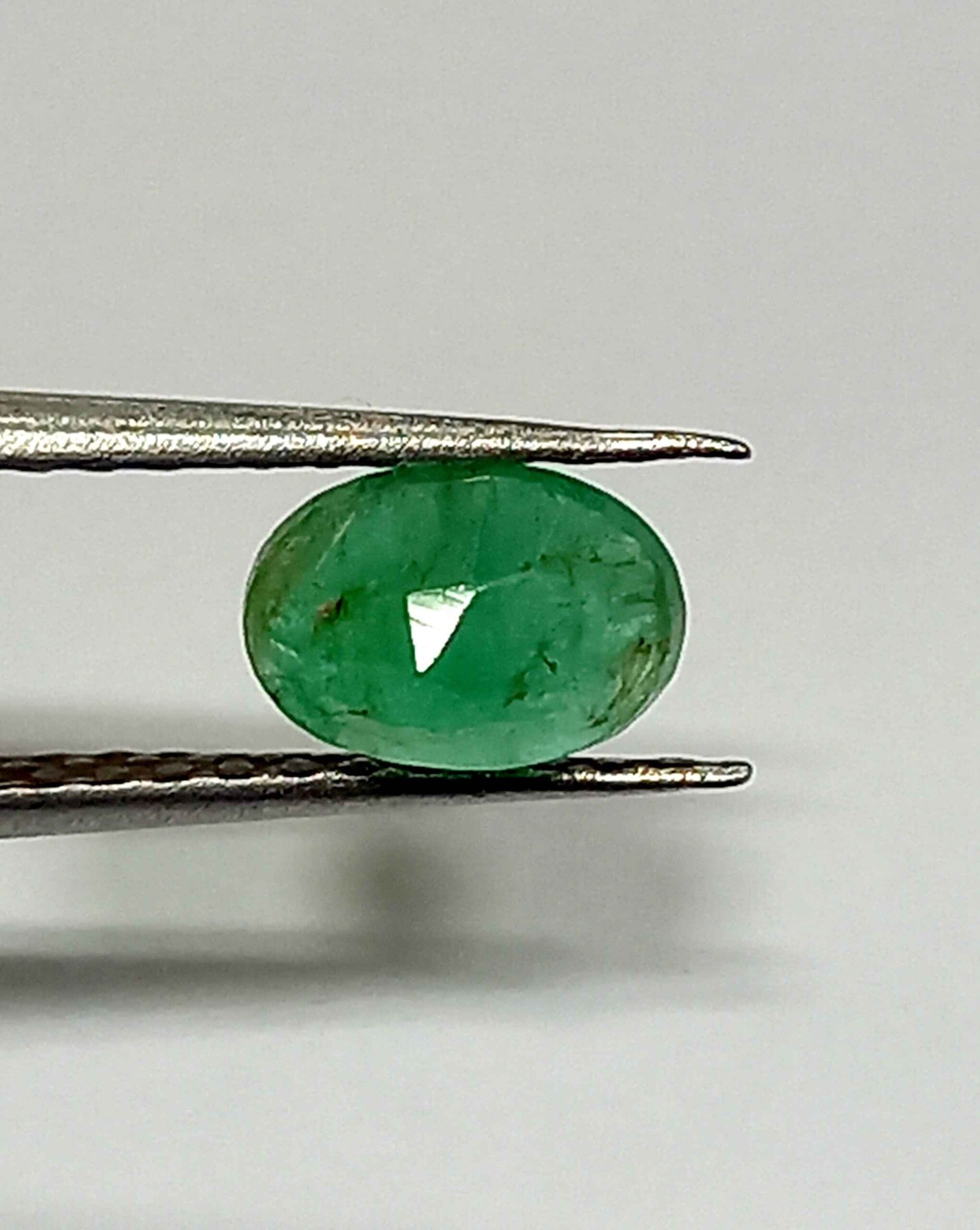1.06 Cts Oval Cut Natural Zambian Emerald Gemstone 7.7*5.4 MM EM627