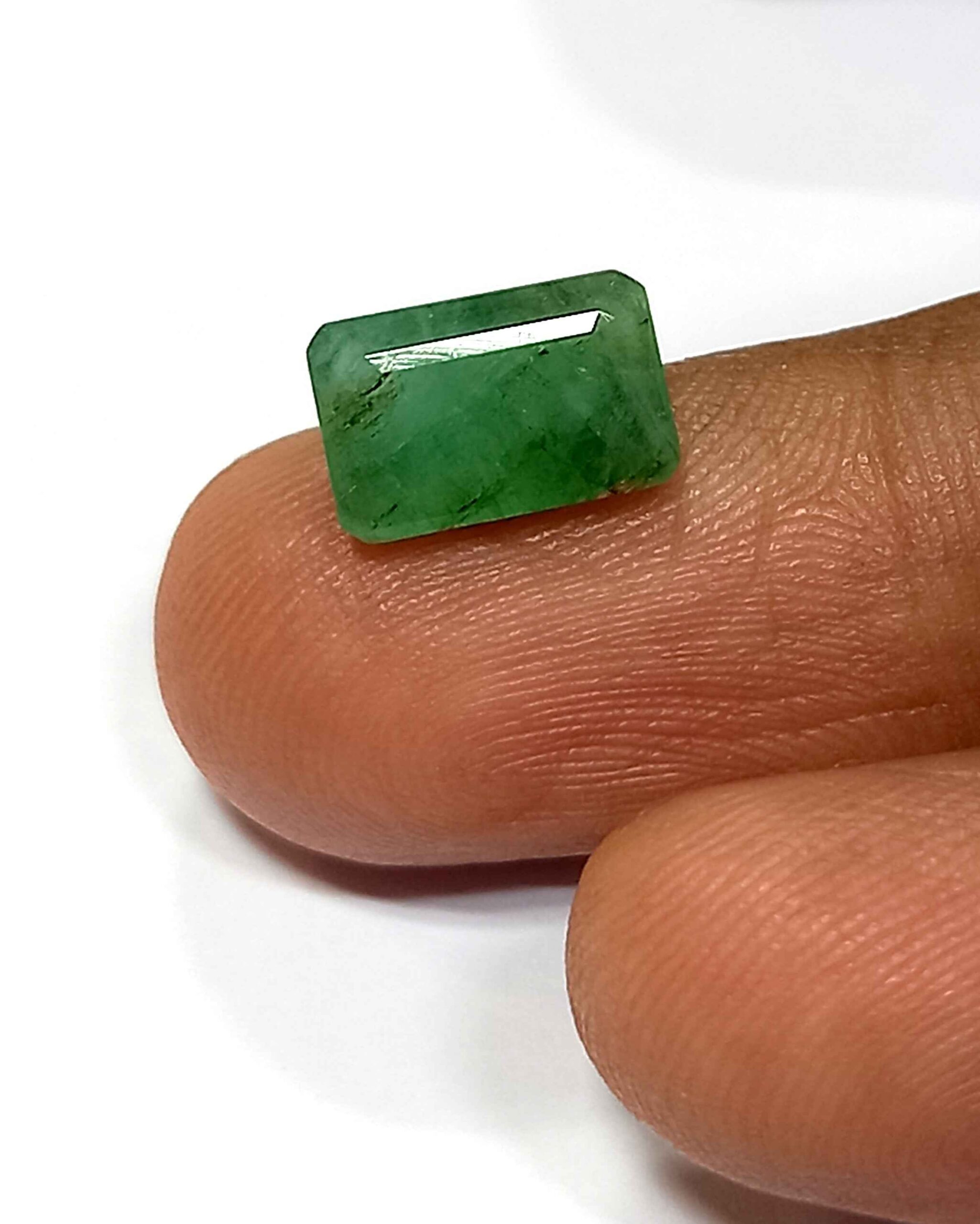 2.05 Cts Natural Zambian Emerald Gemstone Emerald Cut 8.9*5.7 MM EM414