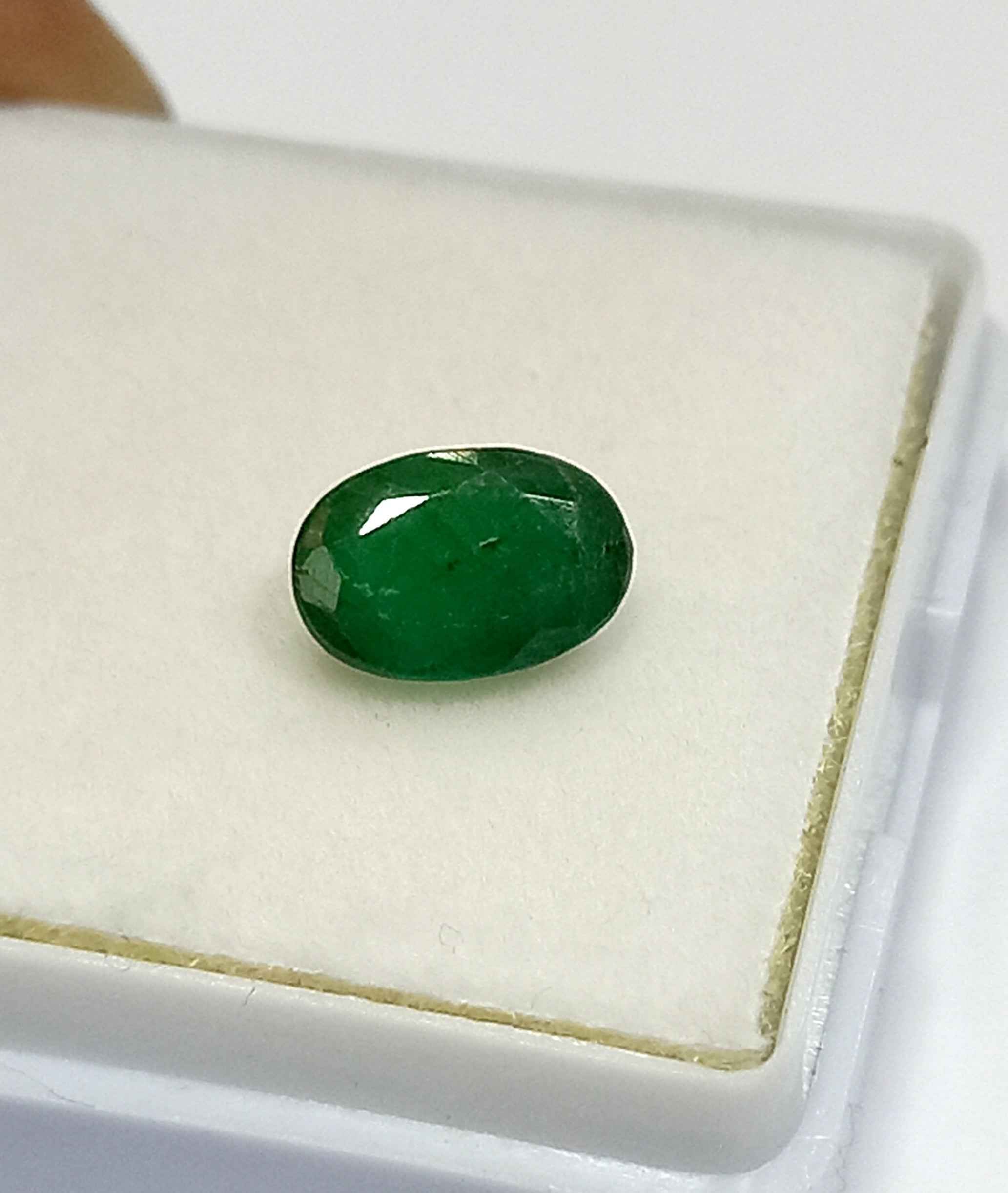 1.18 Cts Oval Cut Natural Zambian Emerald Gemstone 7.96*5.39 MM EM4