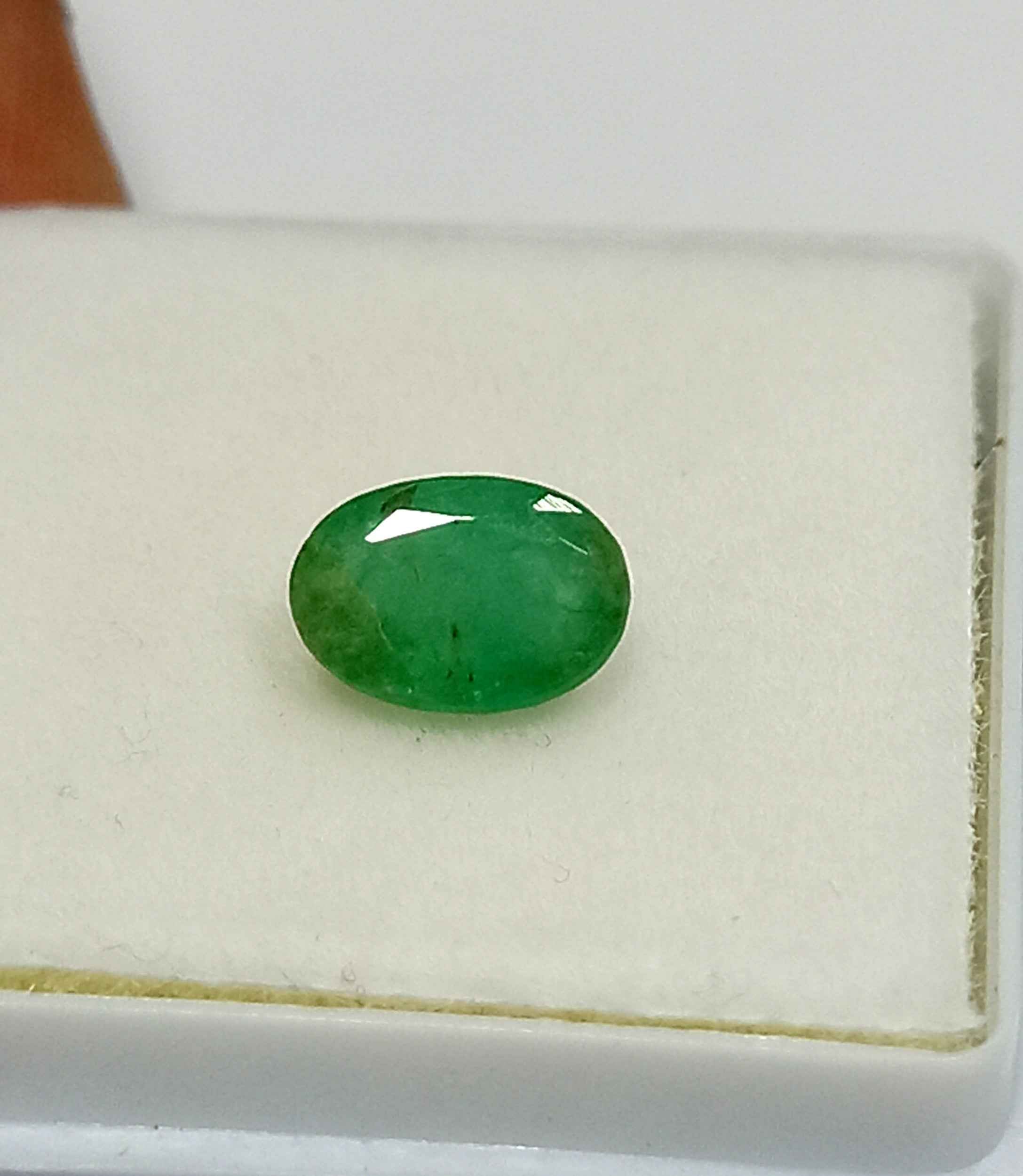 1.06 Cts Oval Cut Natural Zambian Emerald Gemstone 7.7*5.4 MM EM627