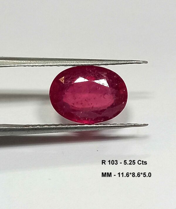 5.25 Cts Natural Pink Ruby Gemstone Oval Cut 11.6*8.6 MM R103