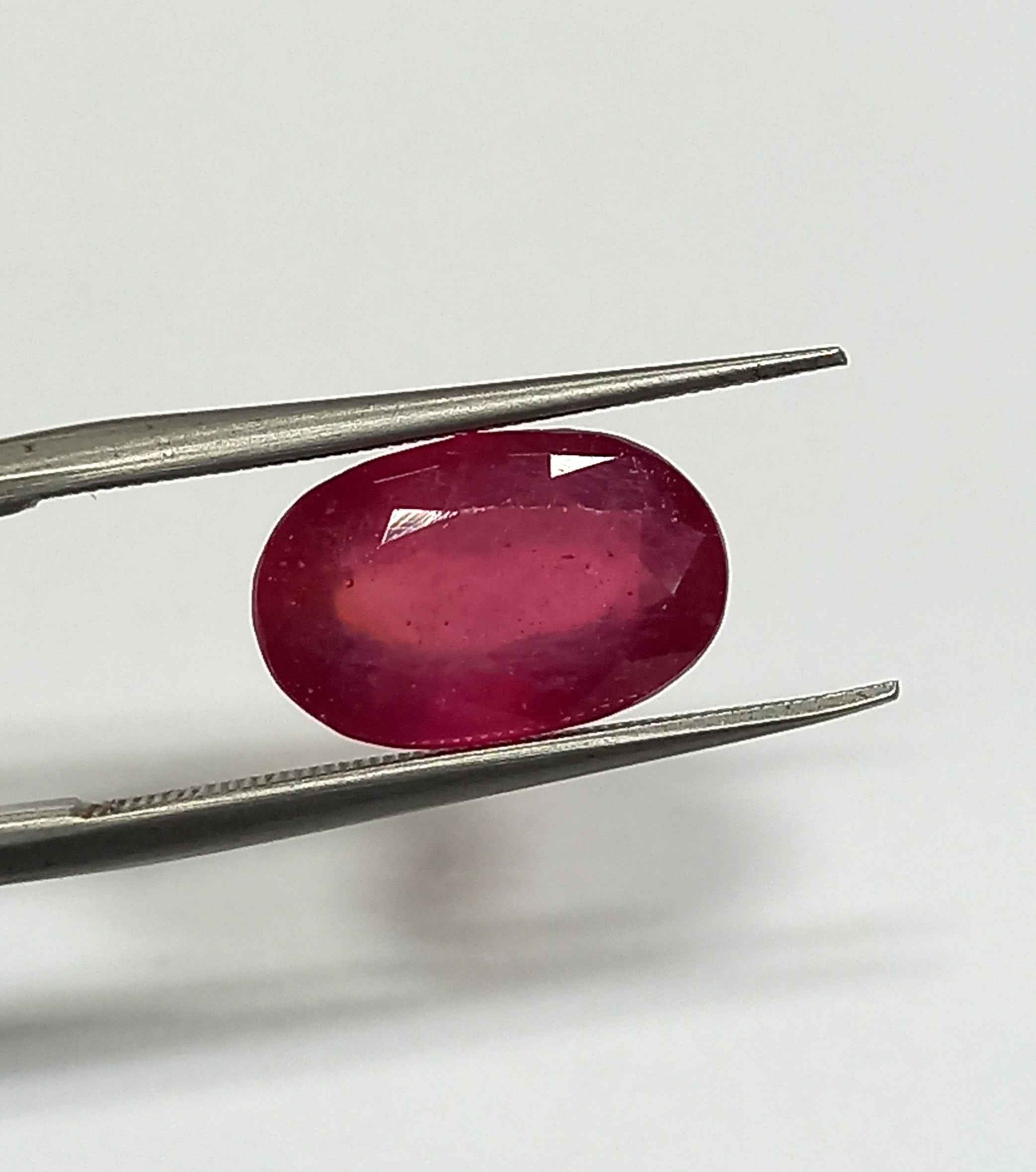NATURALRUBYGEMSTONE2_8c72d3ec-3325-452b-8d44-ff752e07bc2a 3.85 Cts Red Ruby Natural Srilankan Gemstone Oval Cut 11.1*7.1 MM R220