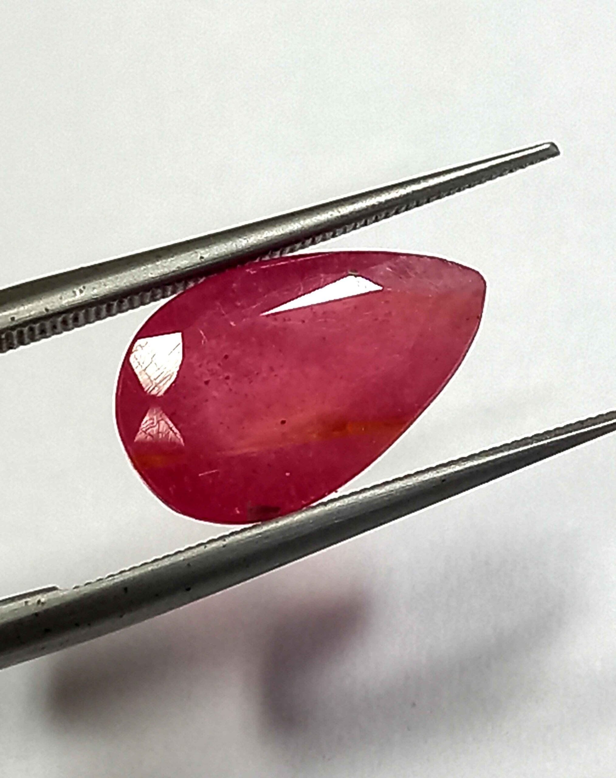 4.00 Cts Natural Srilankan Red Ruby Gemstone Pear Cut 12.3*7.6 MM R214