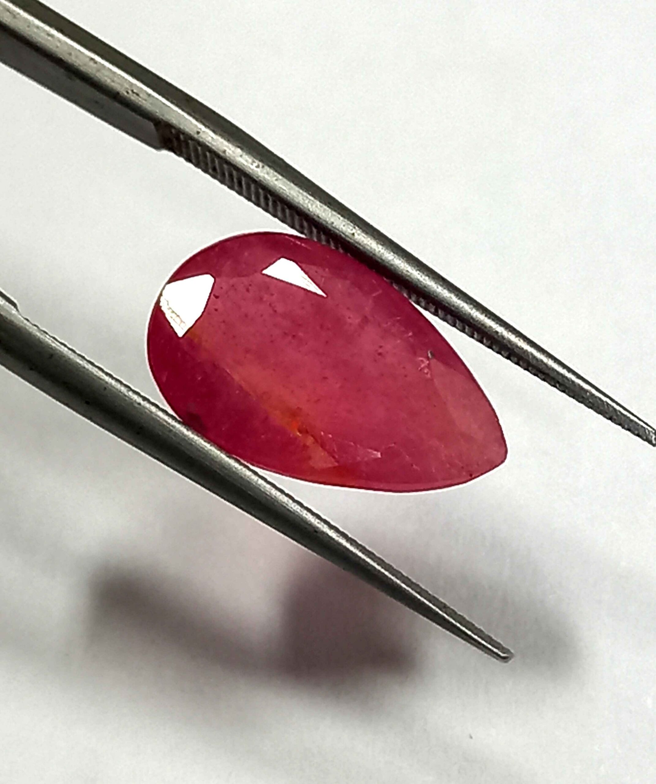 4.00 Cts Natural Srilankan Red Ruby Gemstone Pear Cut 12.3*7.6 MM R214