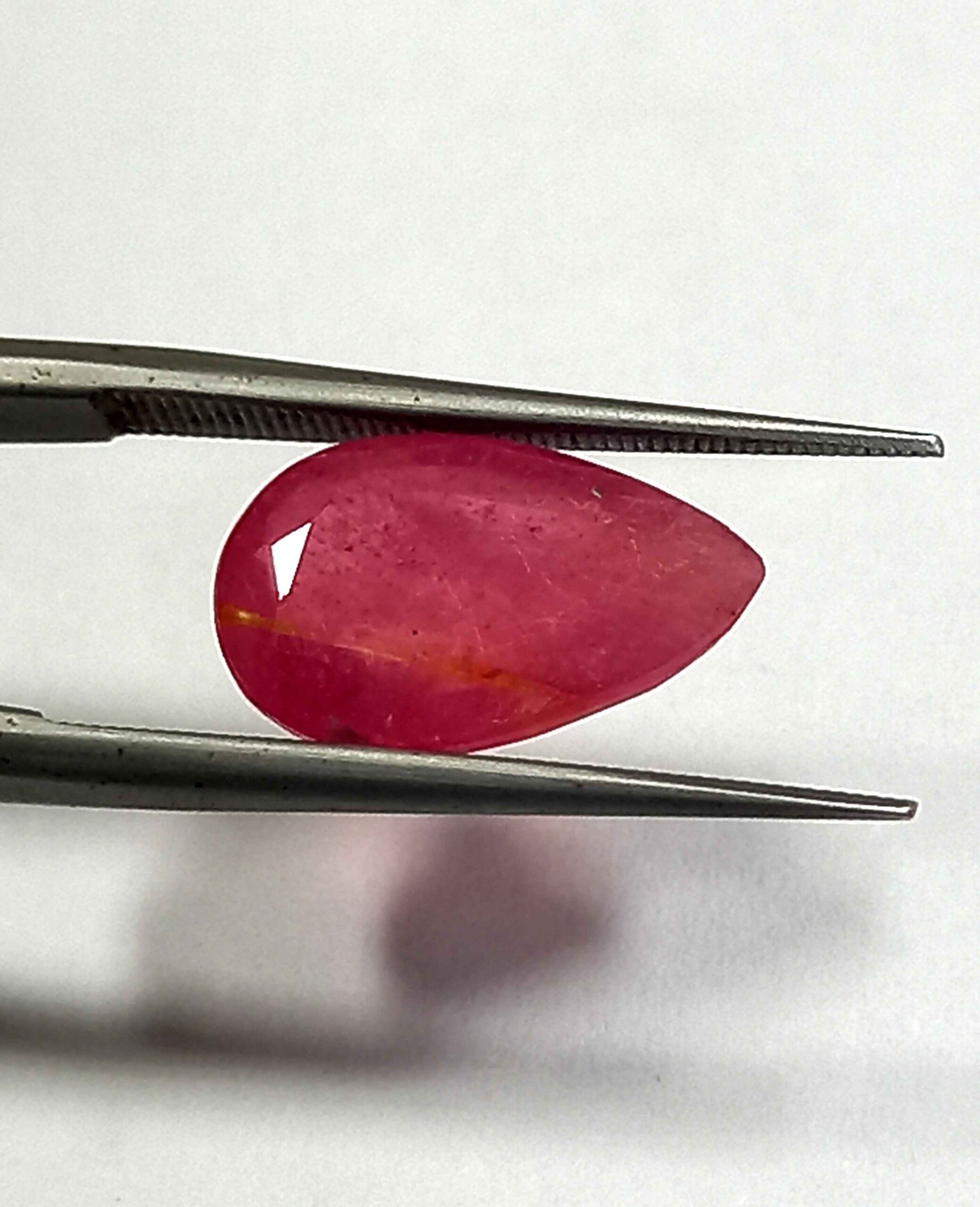 4.00 Cts Natural Srilankan Red Ruby Gemstone Pear Cut 12.3*7.6 MM R214