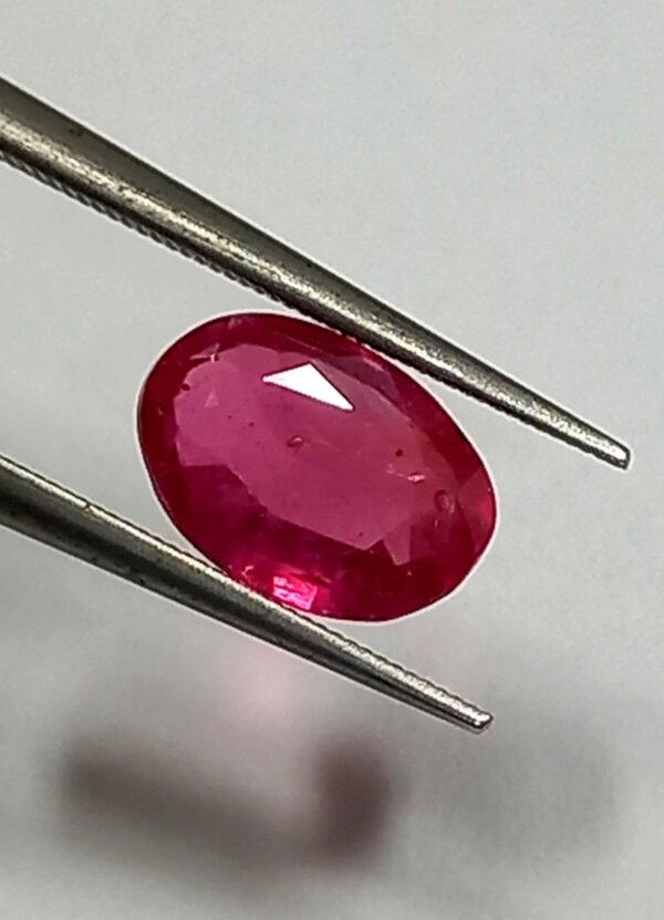 1.28 Cts Natural Burma Red Ruby Gemstone Oval Cut 7.8*5.5 MM R196