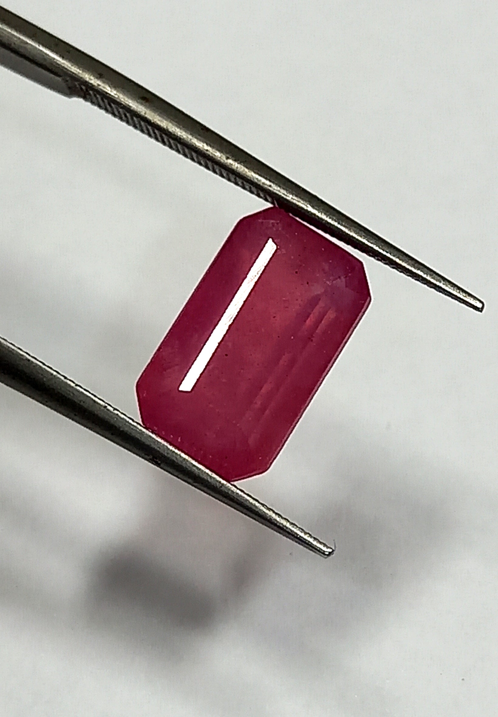 NATURALRUBYGEMSTONE4_be826ce8-92a4-4950-be6f-5a707945dffa