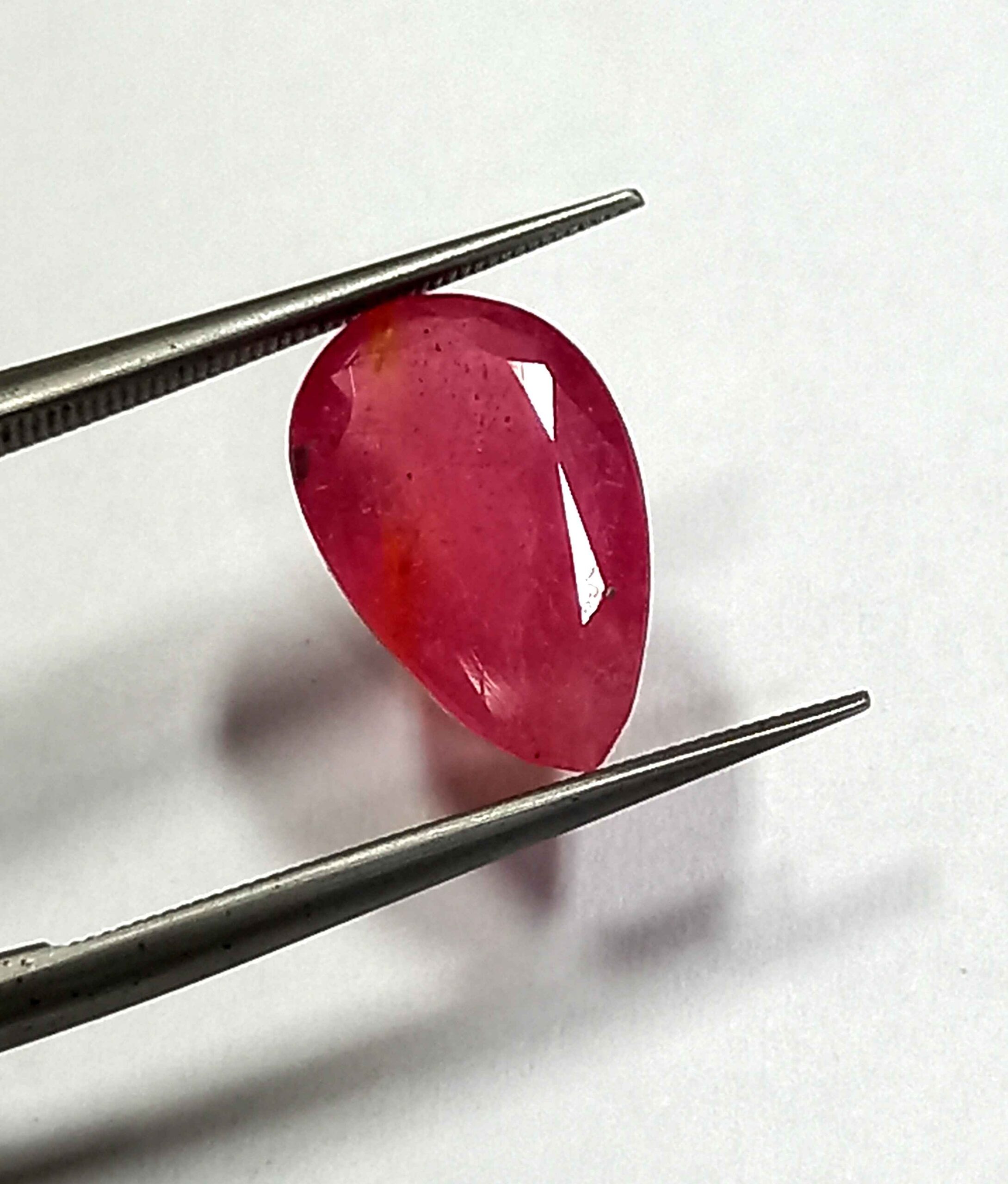 4.00 Cts Natural Srilankan Red Ruby Gemstone Pear Cut 12.3*7.6 MM R214