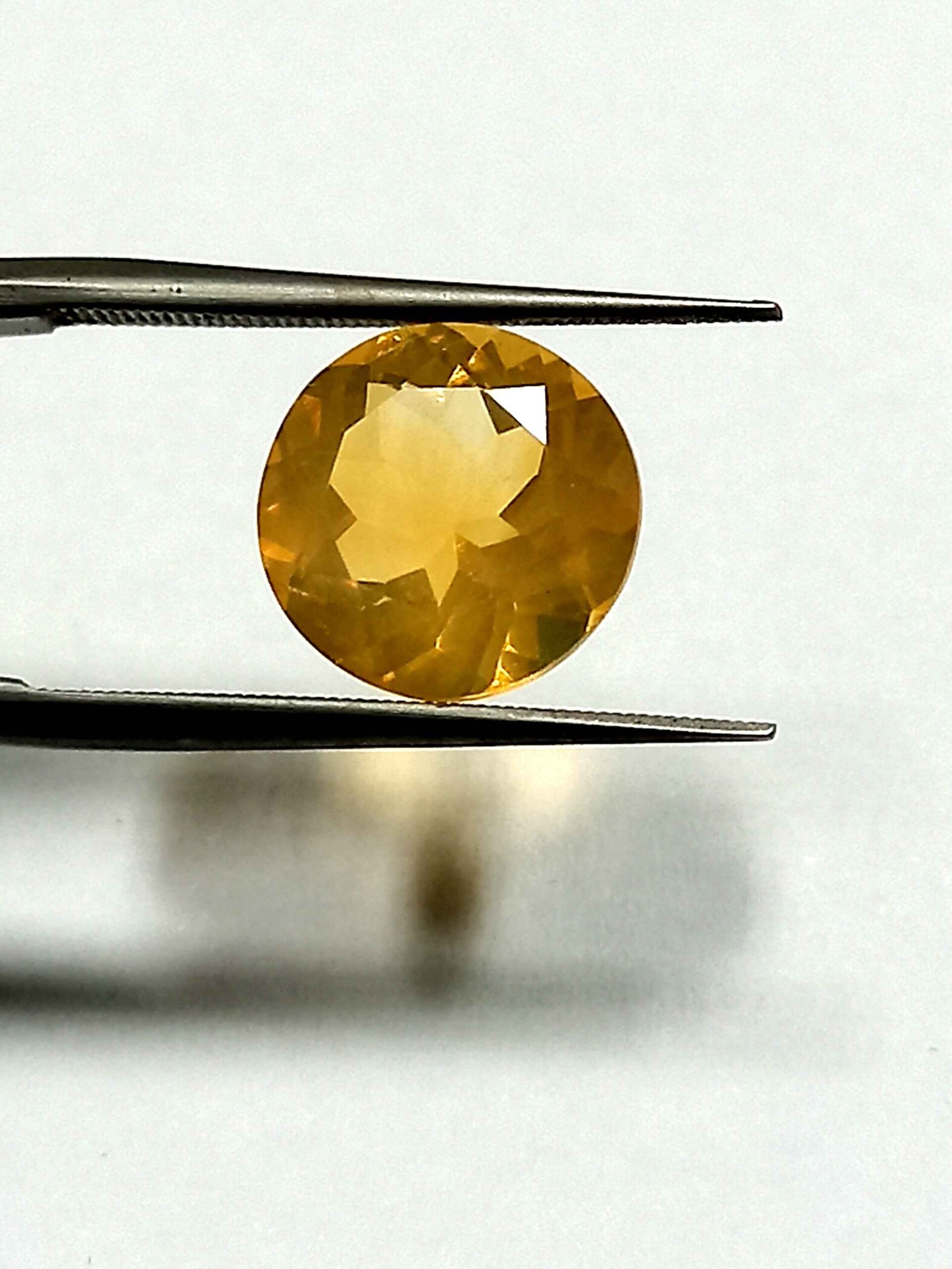 3.45 Cts Bangkok Yellow Sapphire Round Cut Gemstone 9.9*9.9 MM YS23
