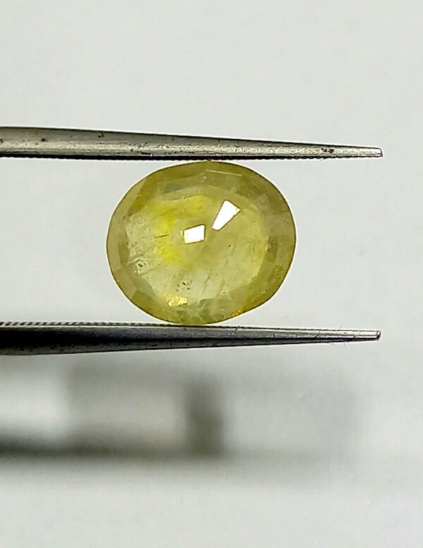 3.05 Cts Natural Bangkok Yellow Sapphire Gemstone Oval Cut 9.4*8 MM YS604