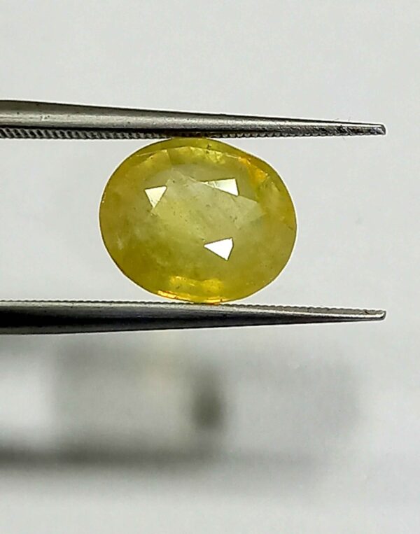 3.05 Cts Natural Bangkok Yellow Sapphire Gemstone Oval Cut 9.4*8 MM YS604
