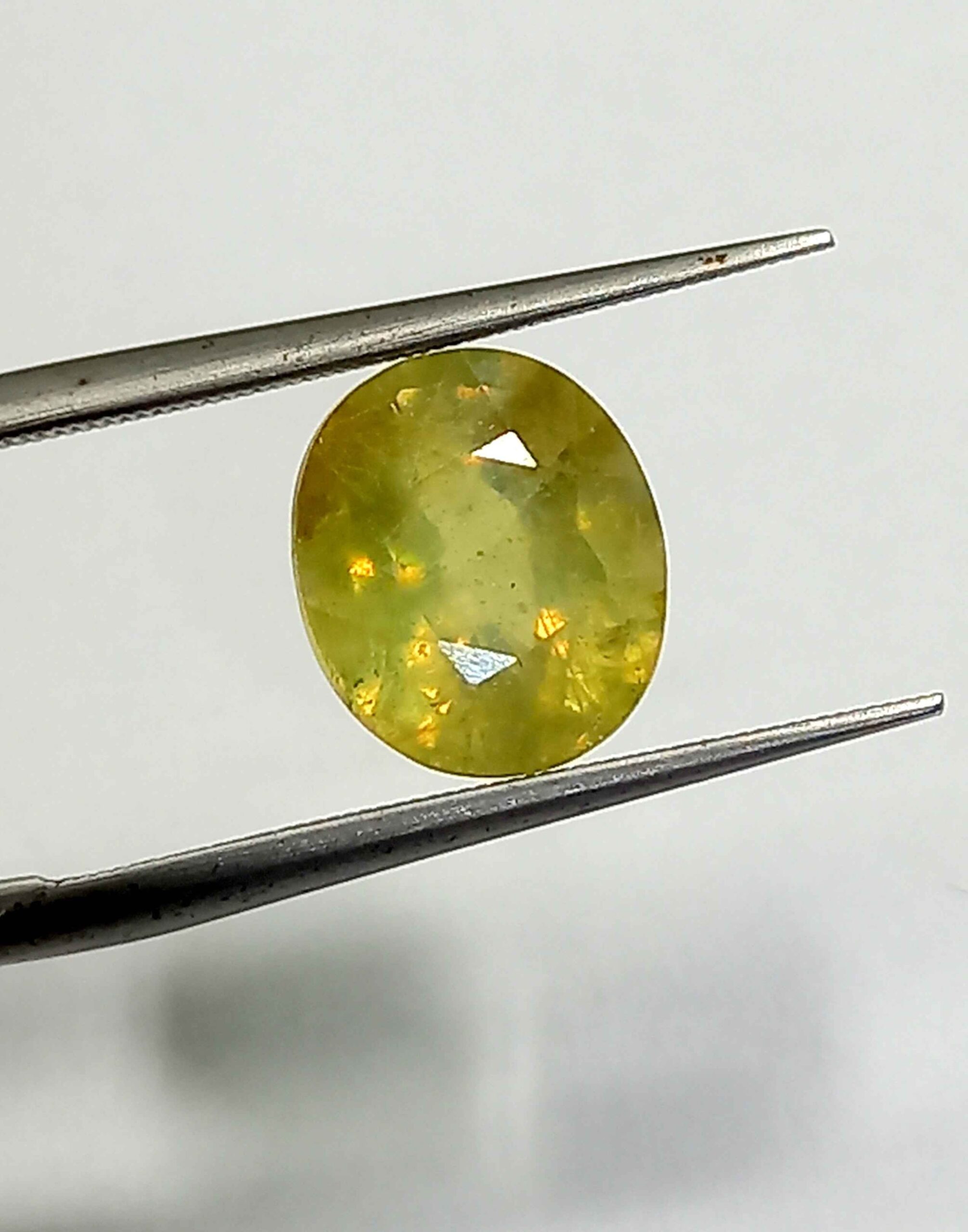 NATURALYELLOWSAPPHIREGEMSTONE7_518359e6-67ed-48ed-8e7c-c7ee6a292360 3.70 Cts Natural Bangkok Yellow Sapphire Gemstone Oval Cut 9.4*8 MM YS586
