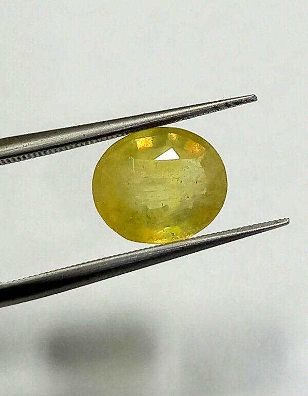 3.05 Cts Natural Bangkok Yellow Sapphire Gemstone Oval Cut 9.4*8 MM YS604