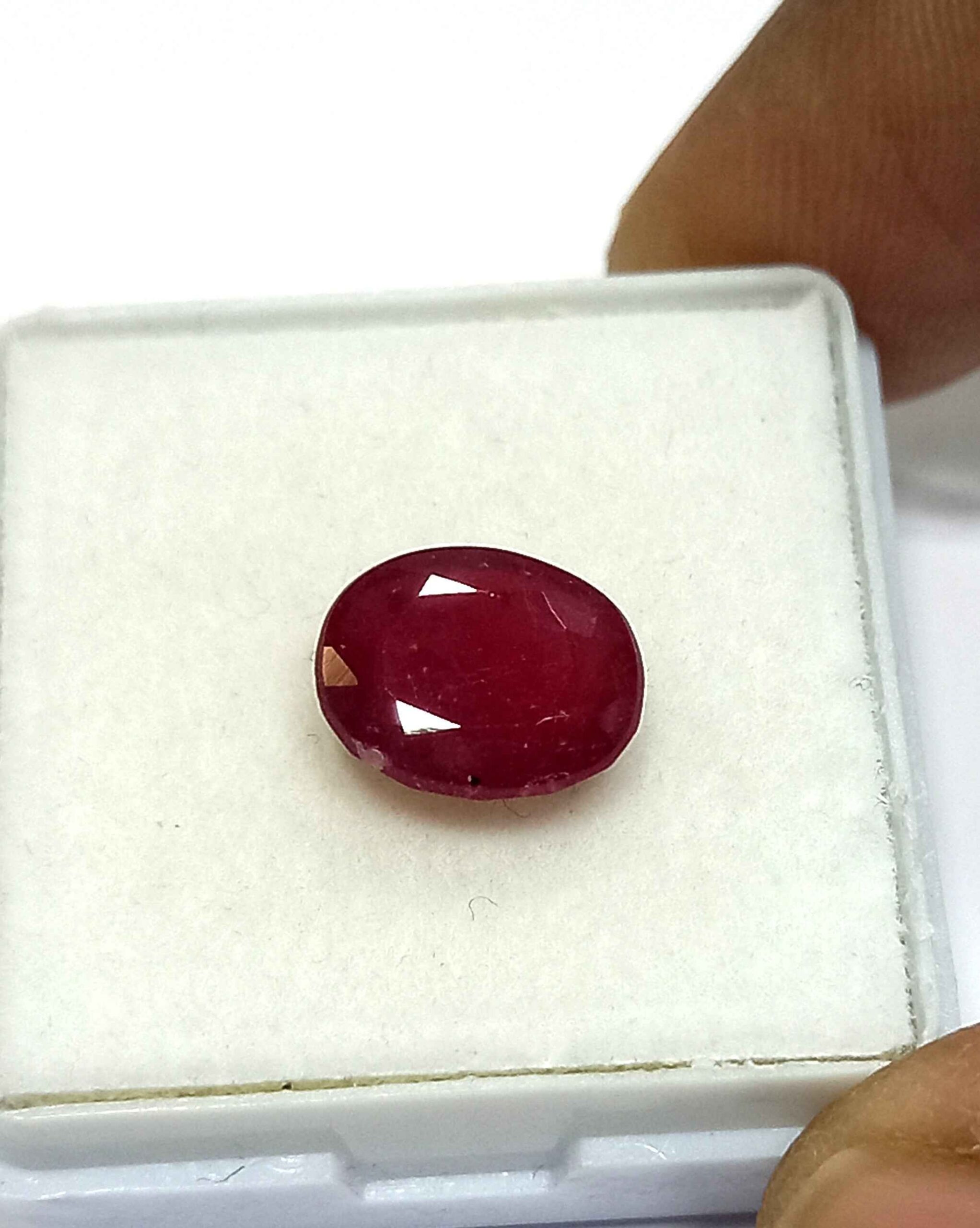 3.04 Cts Natural Srilankan Red Ruby Gemstone Oval Cut 9.6*7.9 MM R217