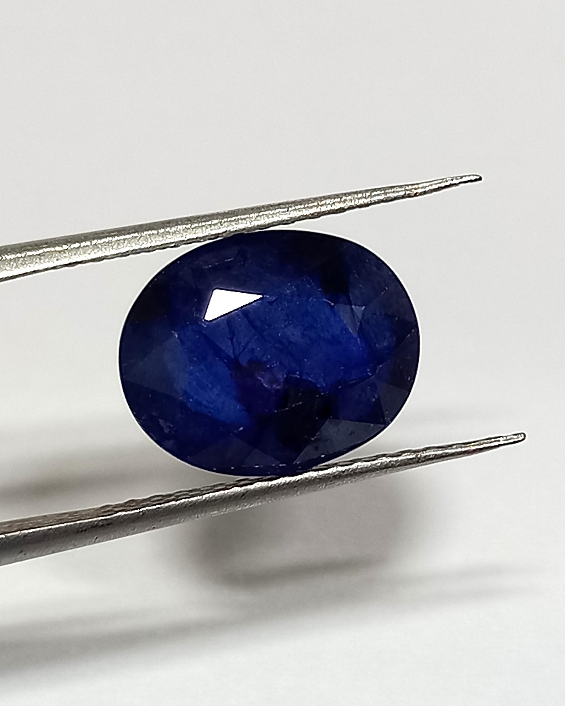 Natural Blue Sapphire Gemstone 2