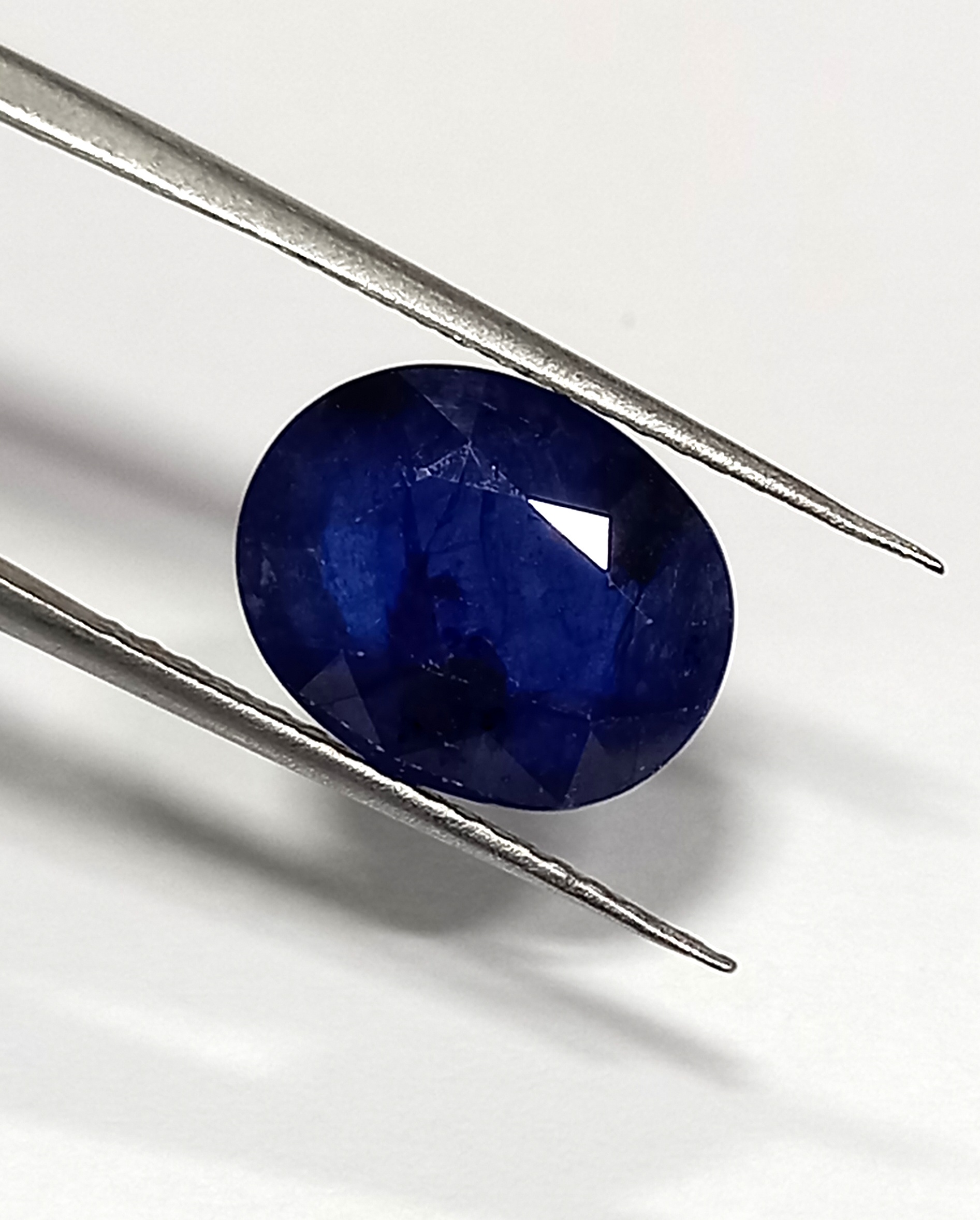 Natural Blue Sapphire Gemstone 3