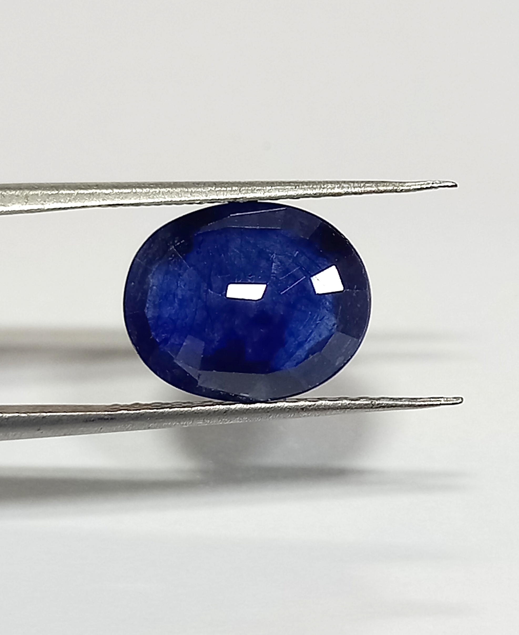 Natural Blue Sapphire Gemstone 4