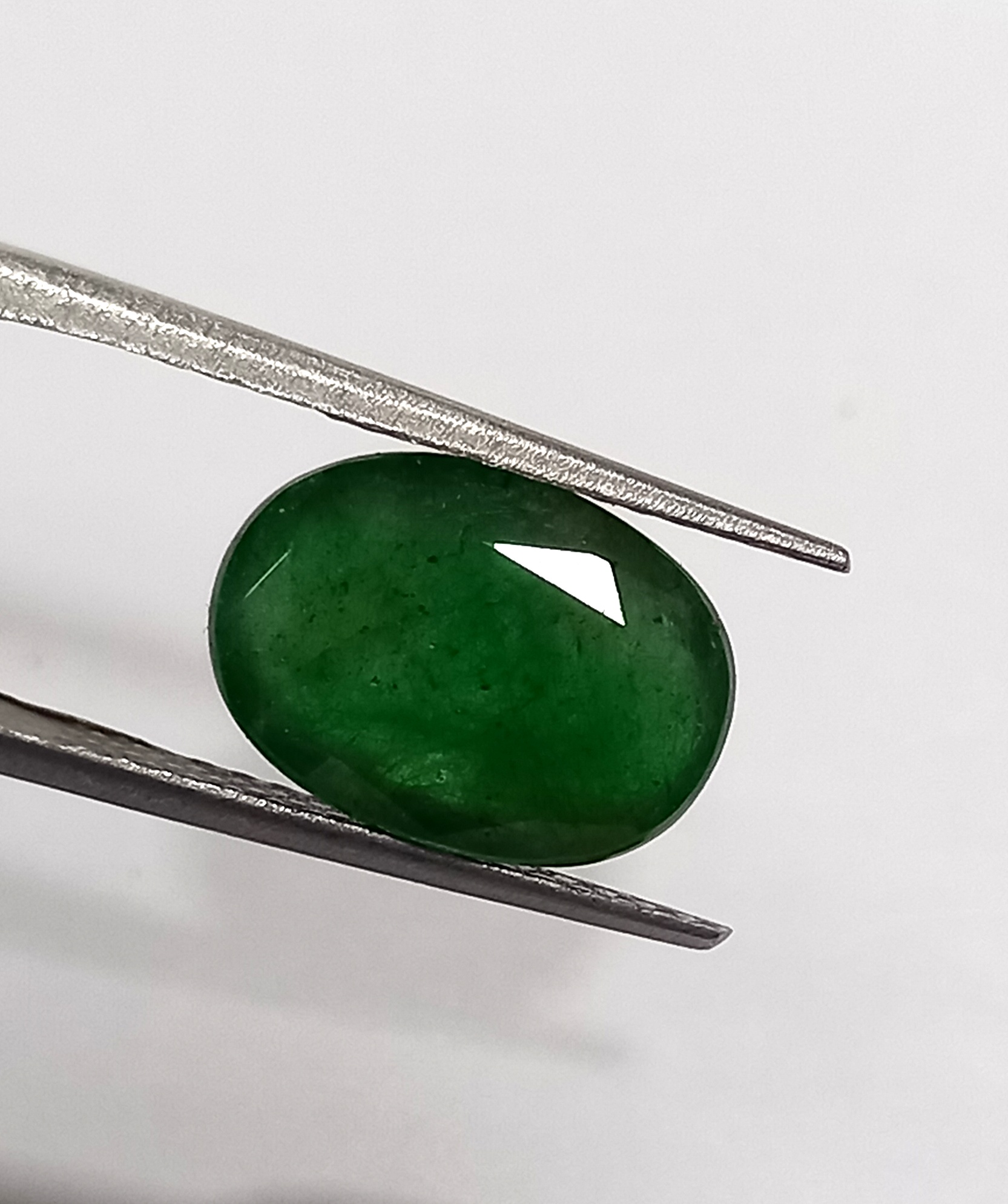 Natural Emerald Gemstone 3