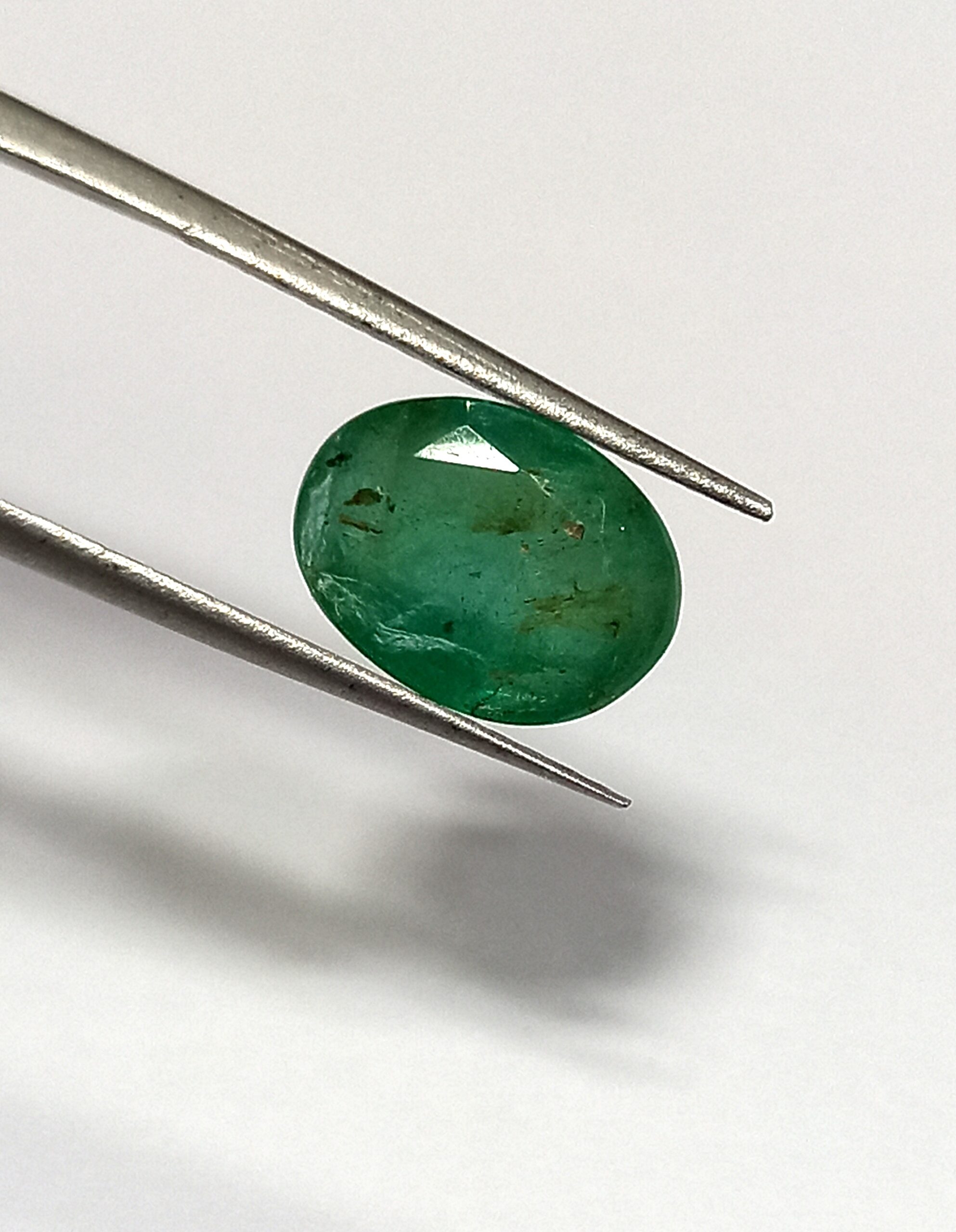 Natural Emerald Gemstone 3