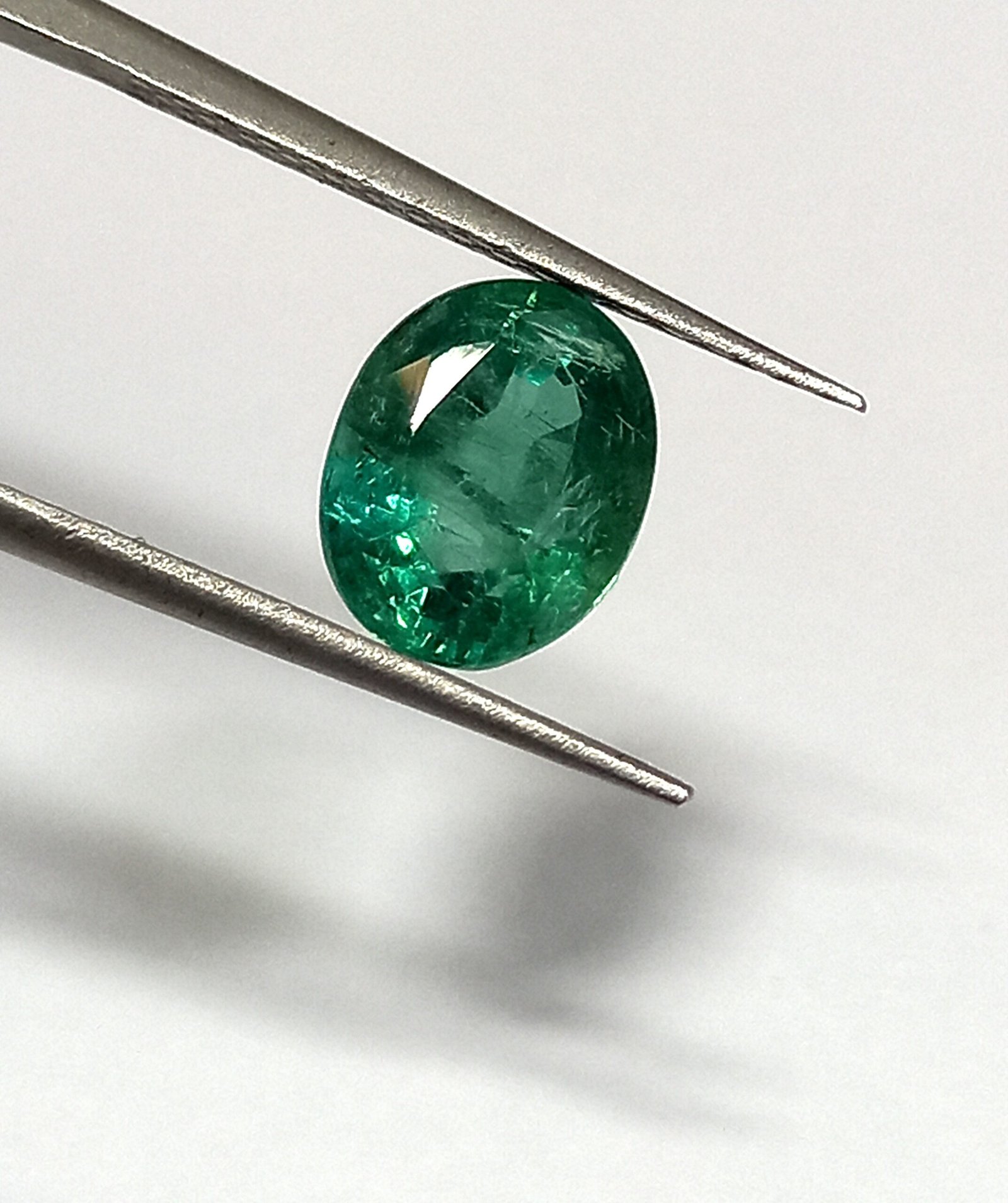 2.54 Cts Natural Zambian Emerald Gemstone Oval Cut 9.0*7.3 MM EM559 - Image 4