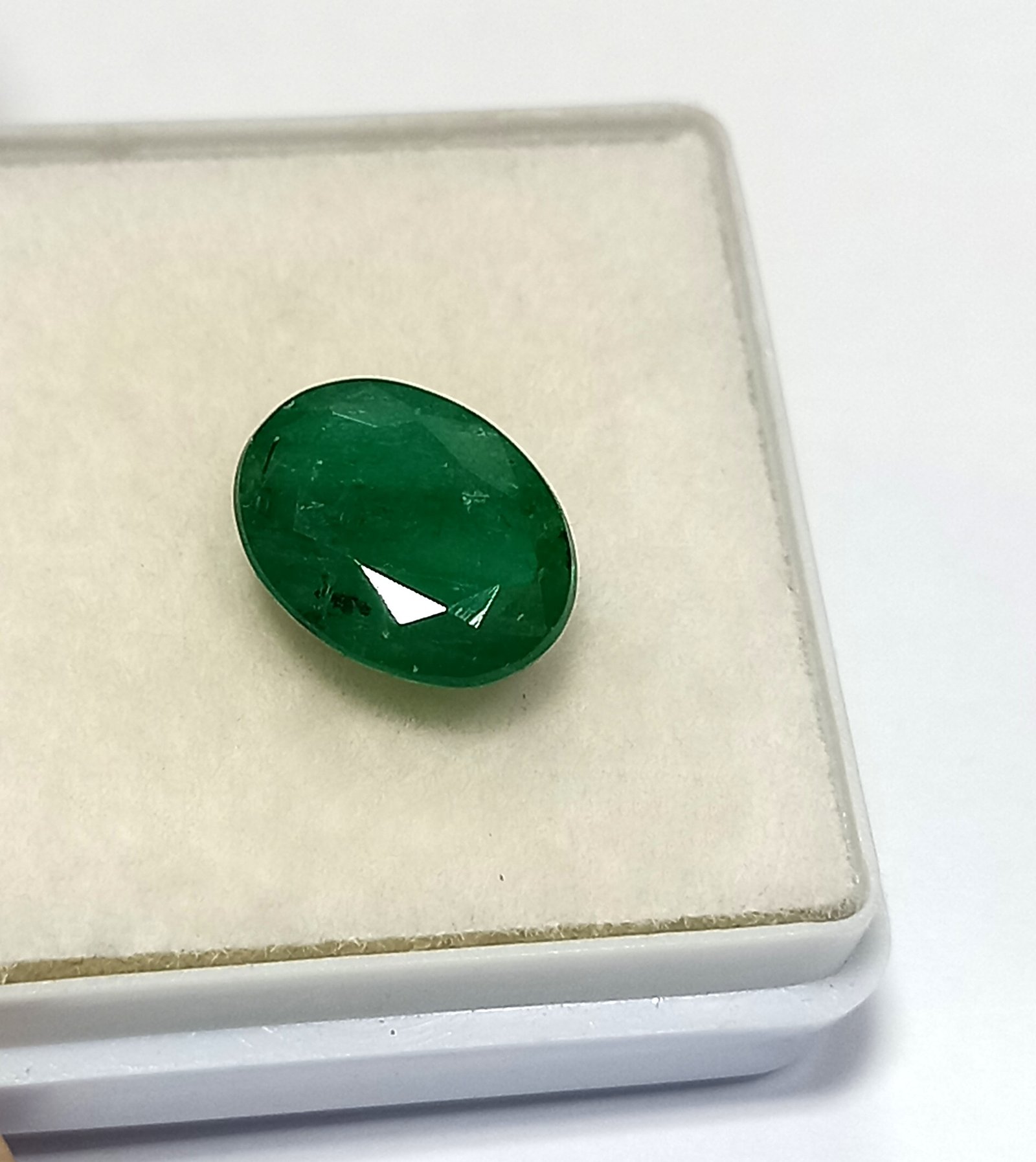 2.55 Cts Natural Zambian Emerald Gemstone Oval Cut 10.4*8.1 MM EM44 - Image 6