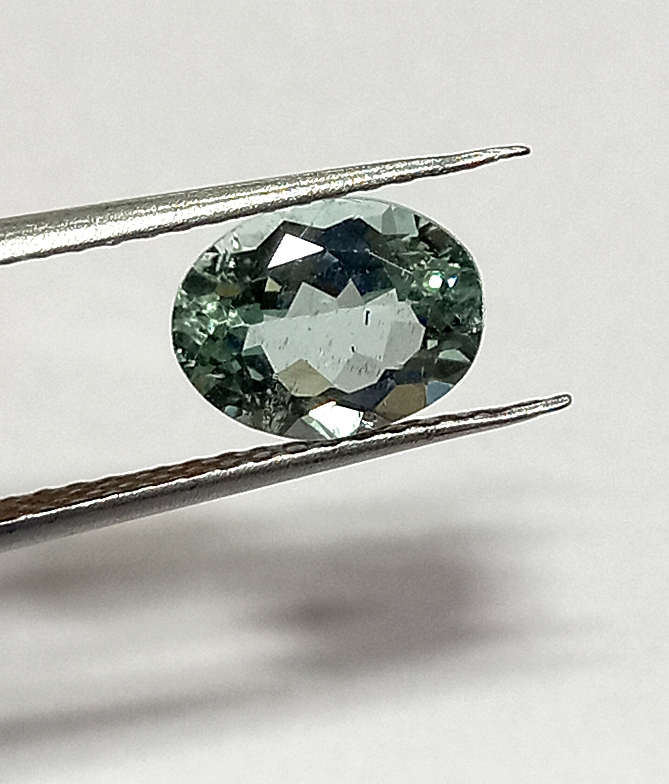 NaturalAquaMarineGemstone2_ea4e4835-f304-49c9-a93f-1caf571ab7ef