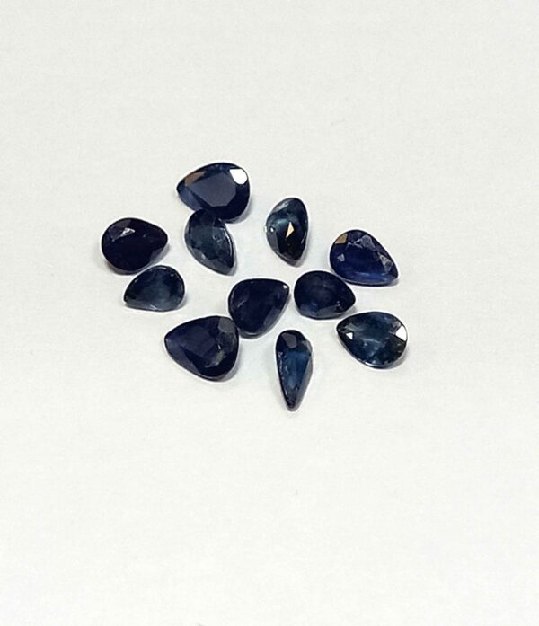 2.07 Cts 11 Pcs Natural Australian Blue Sapphire Gemstone Pear Cut 3.3-4.4 MM BS211