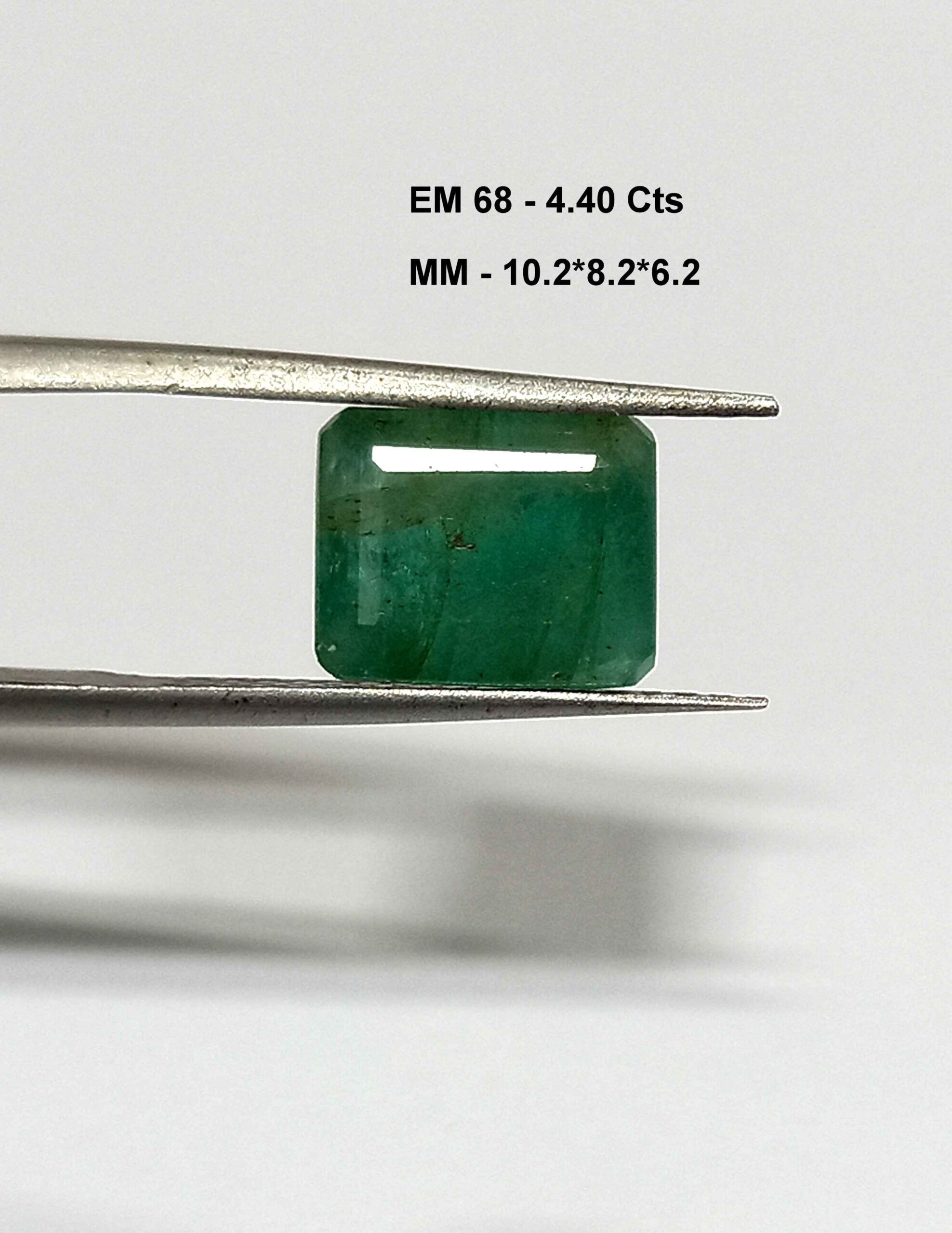 NaturalEmeraldGemstone1_82c585e2-7427-45de-bcfd-df40147cc2d3 4.40 Cts Natural Zambian Emerald Octagon Cut Gemstone 10.2*8.2 MM EM68