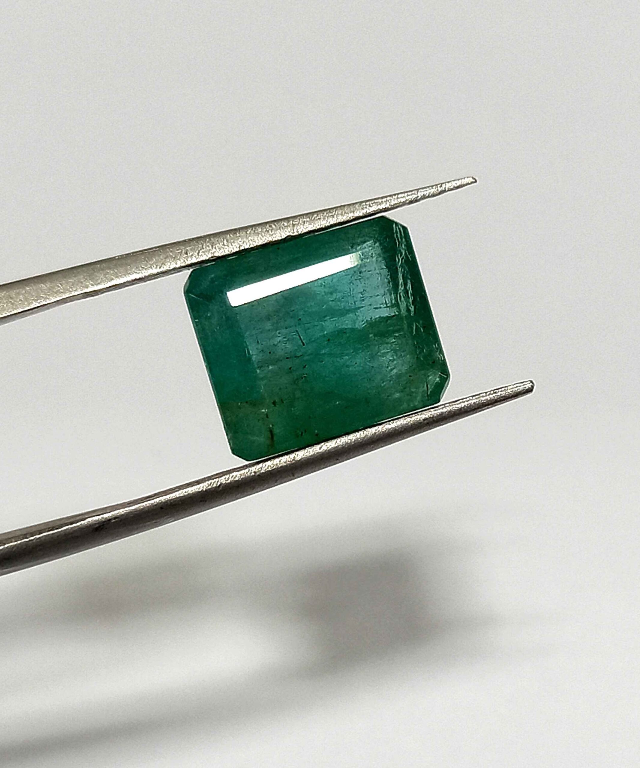 NaturalEmeraldGemstone1_9de60817-18d5-4e9b-9a81-492b147b1e92 4.55 Cts Natural Zambian Emerald Octagon Cut 10.6*9.1 MM EM36