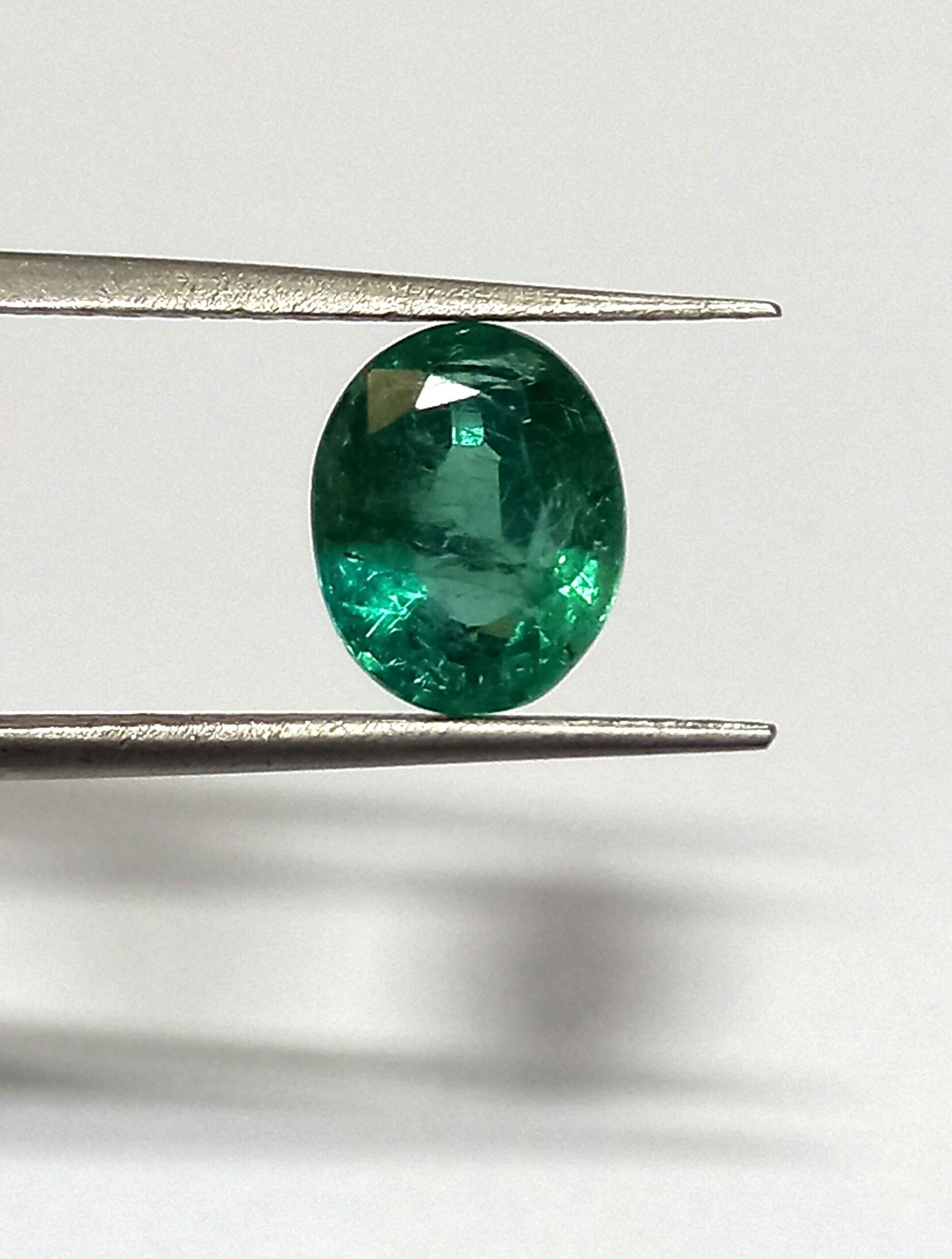 2.54 Cts Natural Zambian Emerald Gemstone Oval Cut 9.0*7.3 MM EM559