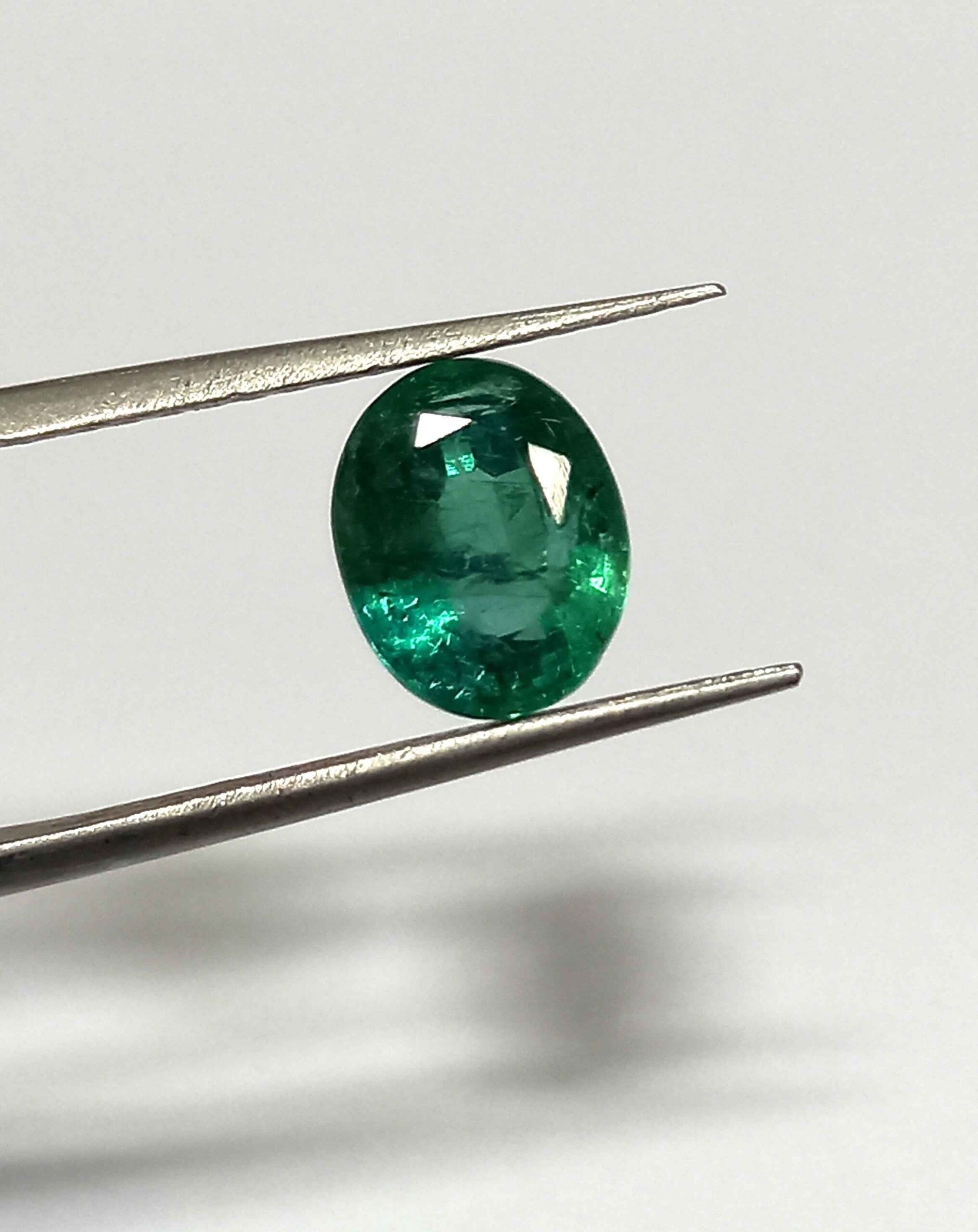 2.54 Cts Natural Zambian Emerald Gemstone Oval Cut 9.0*7.3 MM EM559