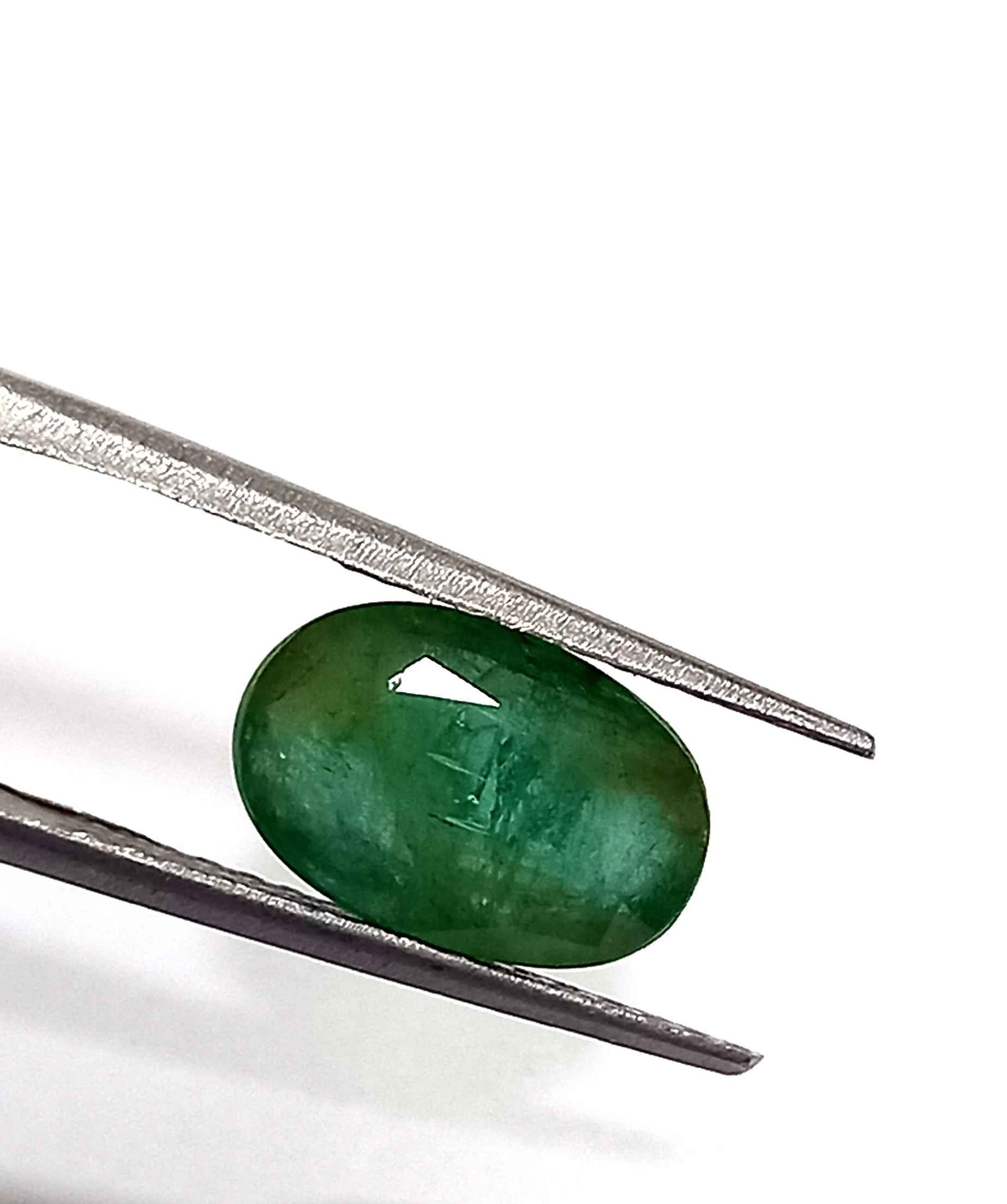 3.80 Cts Zambian Emerald Gemstone Oval Cut 11.7*7.7 MM EM33