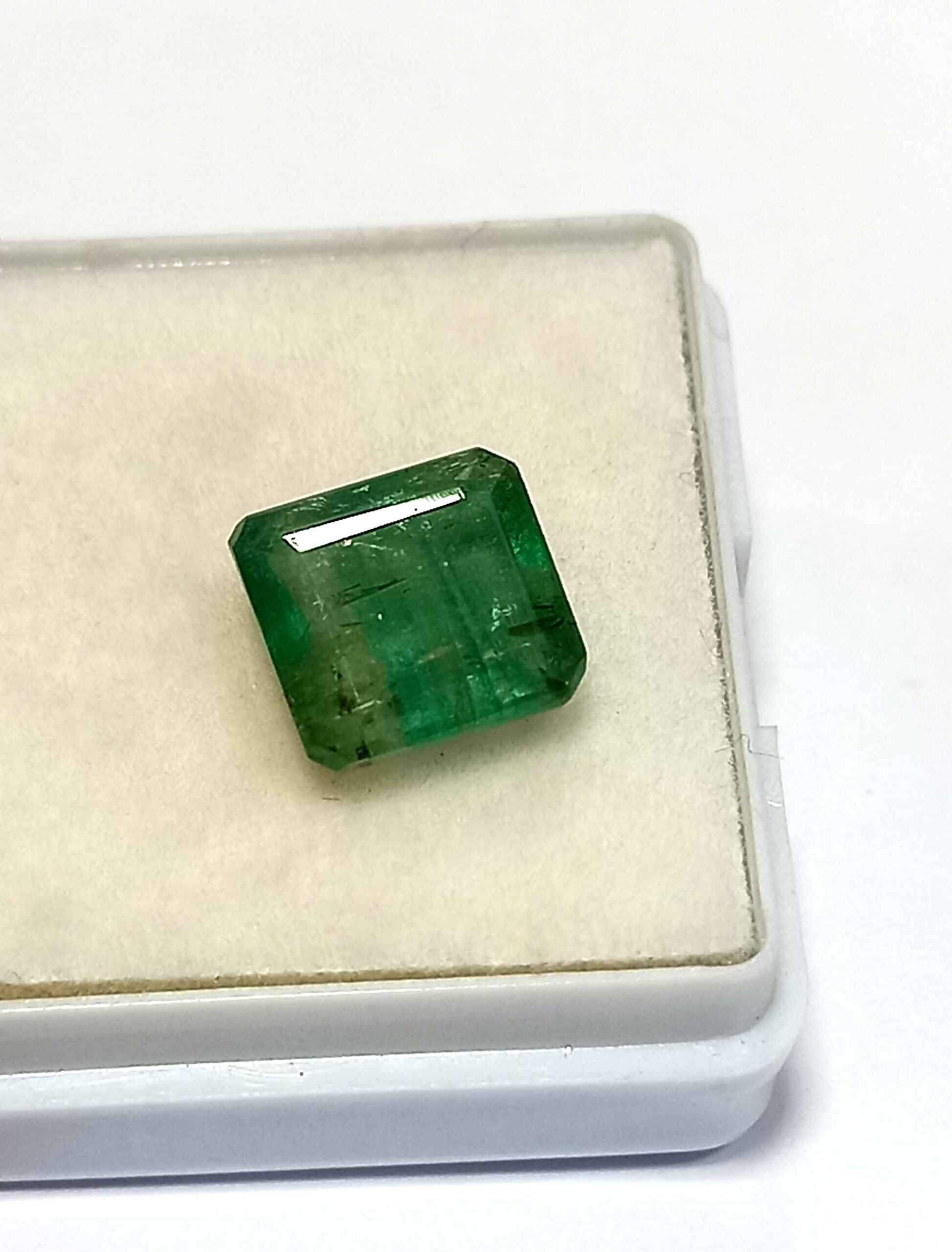 NaturalEmeraldGemstone6_3bb1ad9b-5995-4f27-bfed-e2dd225cb5af 2.70 Cts Octagon Cut Natural Zambian Emerald Gemstone 8.7*8.3 MM EM38