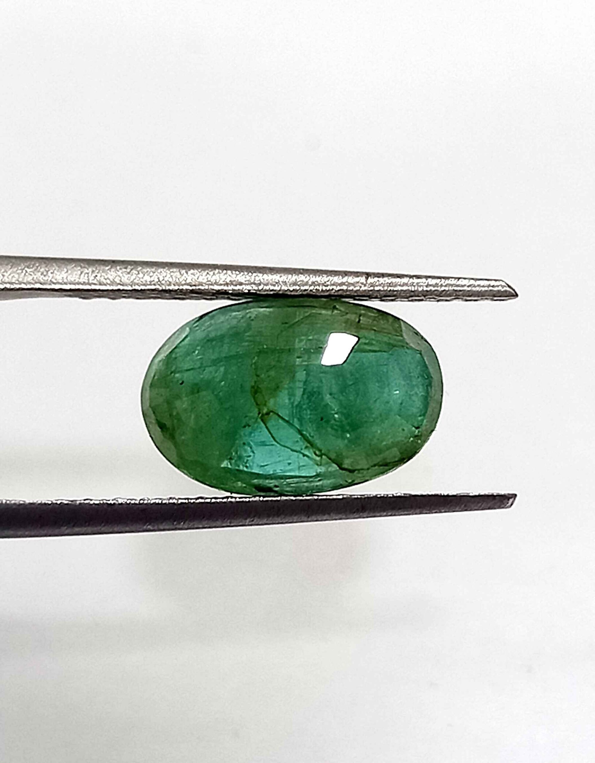 3.80 Cts Zambian Emerald Gemstone Oval Cut 11.7*7.7 MM EM33