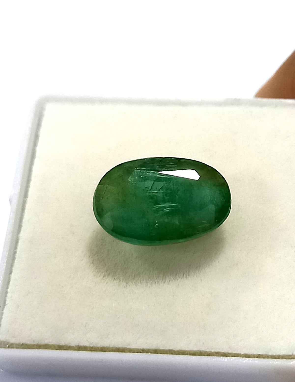 3.80 Cts Zambian Emerald Gemstone Oval Cut 11.7*7.7 MM EM33