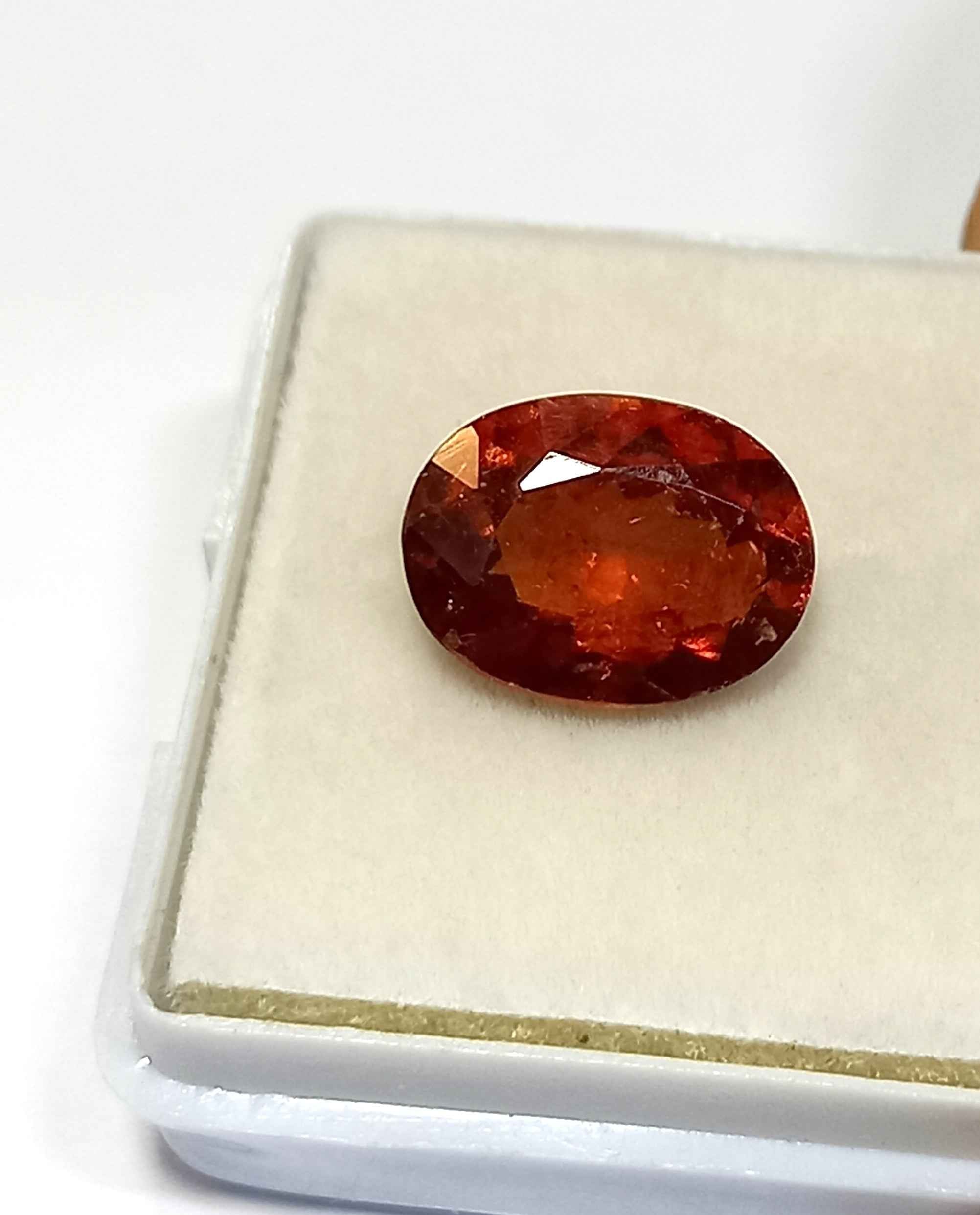 3.90 Cts Oval Cut Natural Sri Lanka Hessonite Garnet Gemstone 11.4*8.6 MM HG3