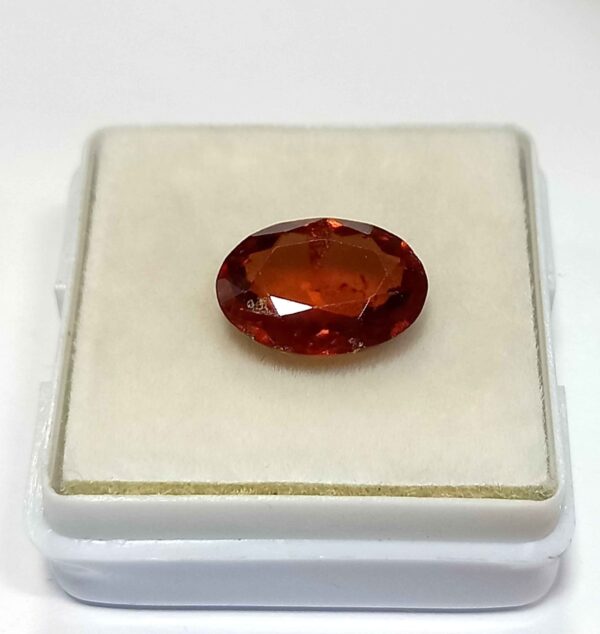 4.05 Cts Oval Cut Natural Sri Lanka Hessonite Garnet Gemstone 11.6*8.7 MM HG12