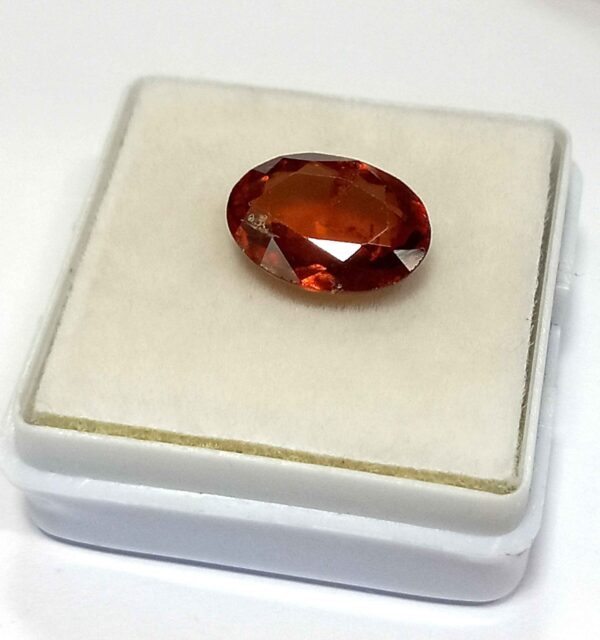 4.05 Cts Oval Cut Natural Sri Lanka Hessonite Garnet Gemstone 11.6*8.7 MM HG12