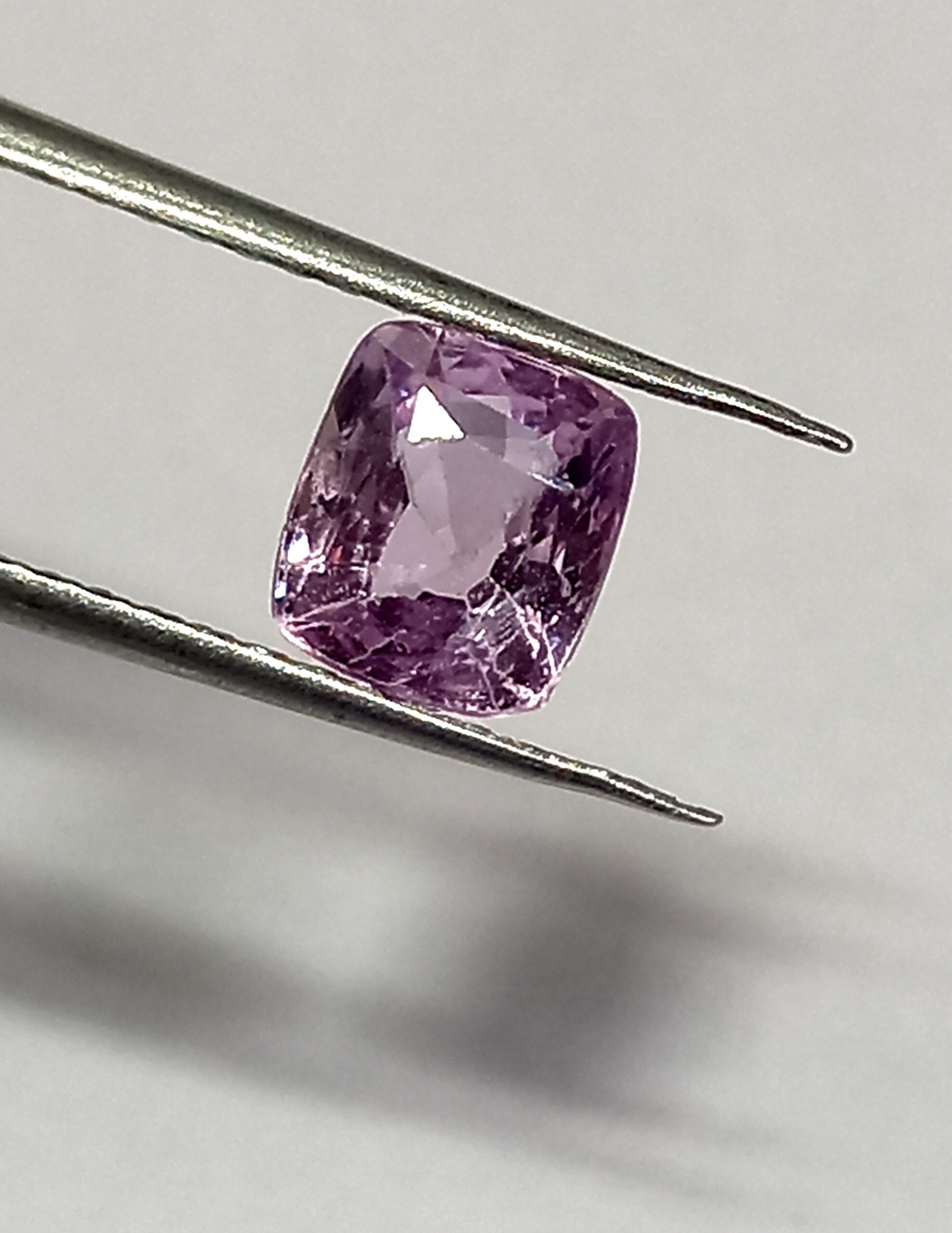 NaturalPinkSapphireGemstone3_9d05eac4-9db6-4b97-a1c6-12c603a993df