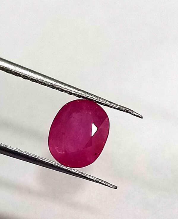 2.40 Cts Natural Burmese Red Ruby Oval Cut Gemstone 8.4*6.9 MM R302