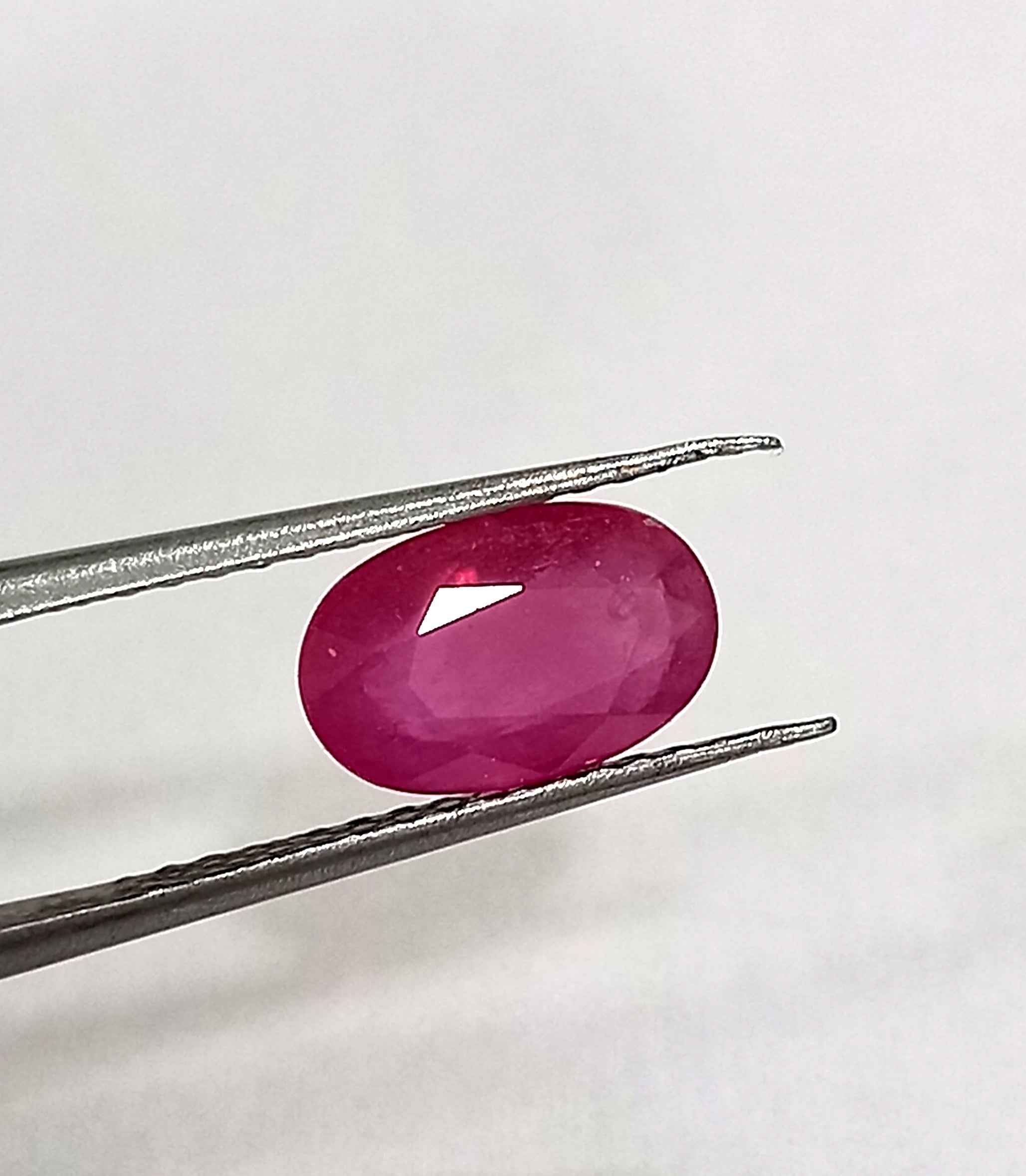 NaturalRubyGemstone2_7ad7a814-1c25-4a7c-a47e-d887ed889720 2.73 Cts Natural Mozambique Ruby Gemstone Oval Cut 10.5*6.7 MM R308