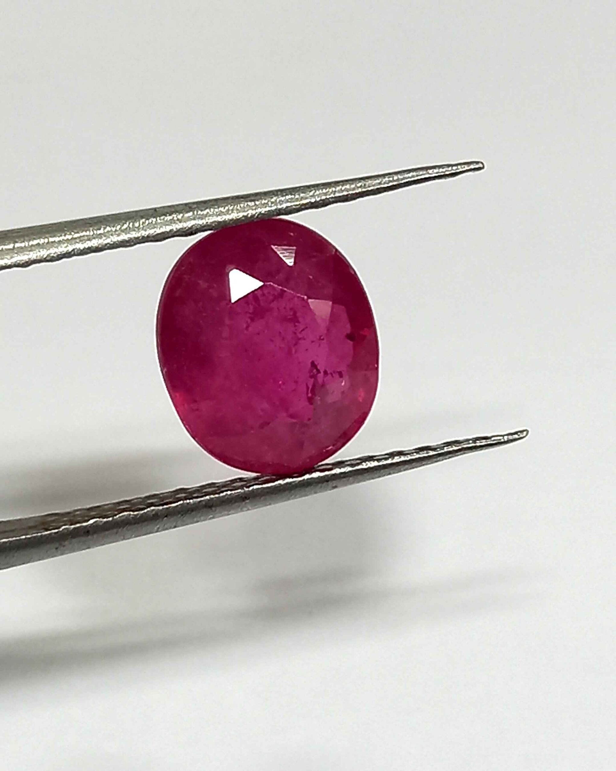4.00 Cts Natual Pink Ruby Gemstone Oval Cut 9.4*7.9 MM R160